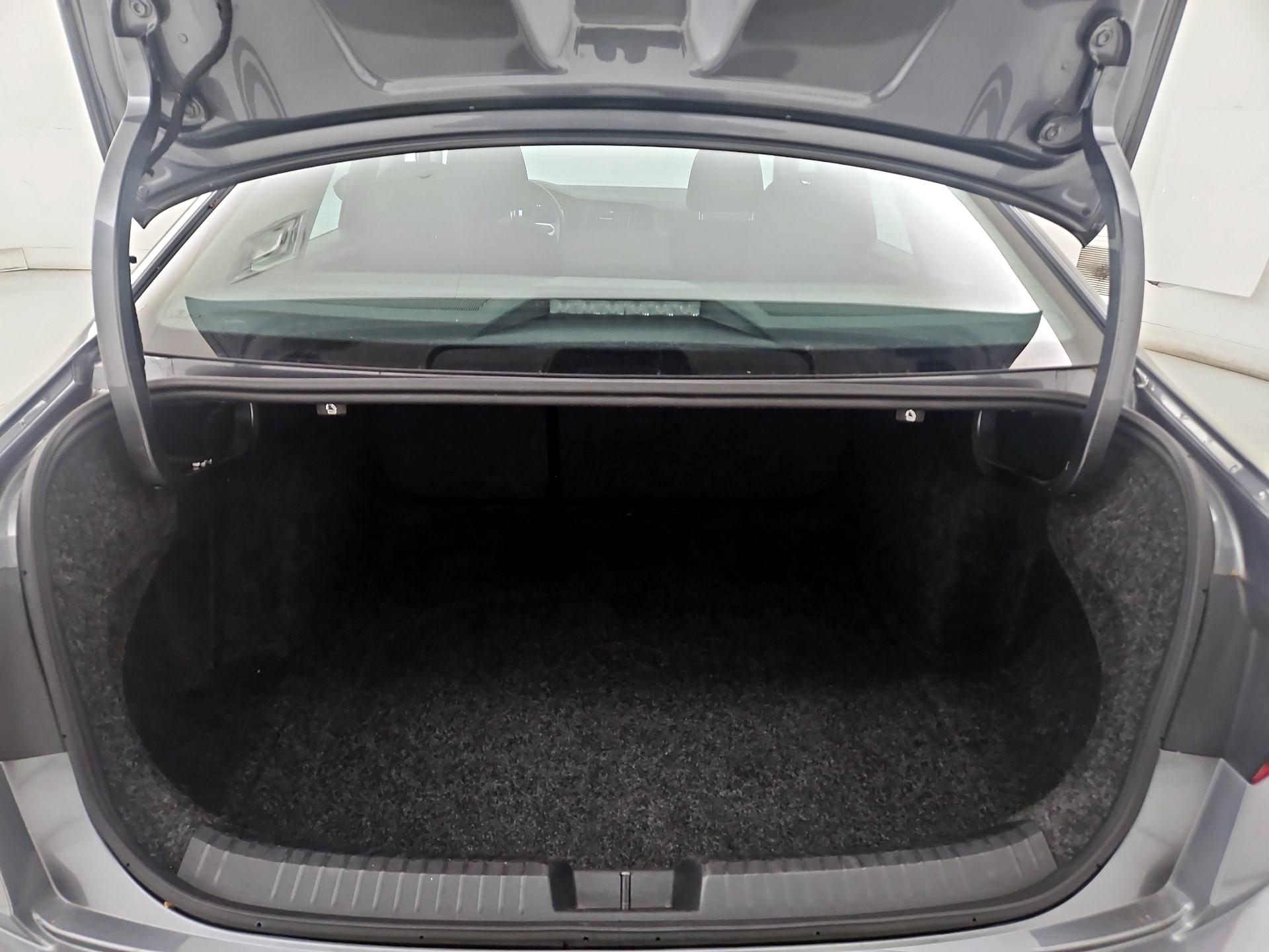 Thumbnail: 2024 Volkswagen Jetta - 20