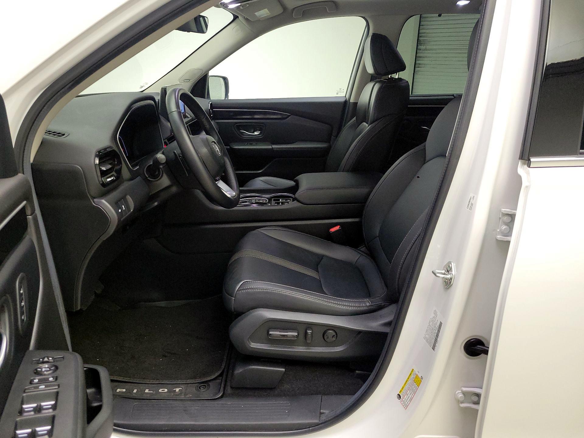 Thumbnail: 2024 Honda Pilot - 11