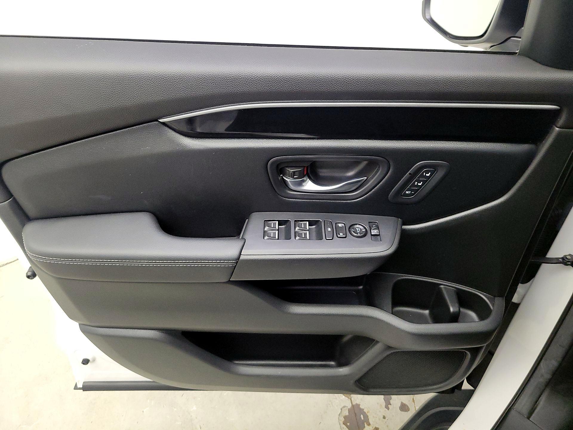 Thumbnail: 2024 Honda Pilot - 12