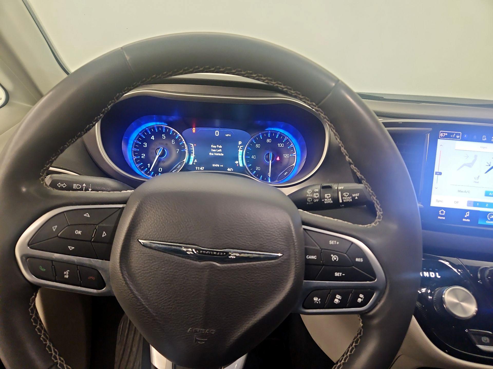 Thumbnail: 2023 Chrysler Pacifica - 10