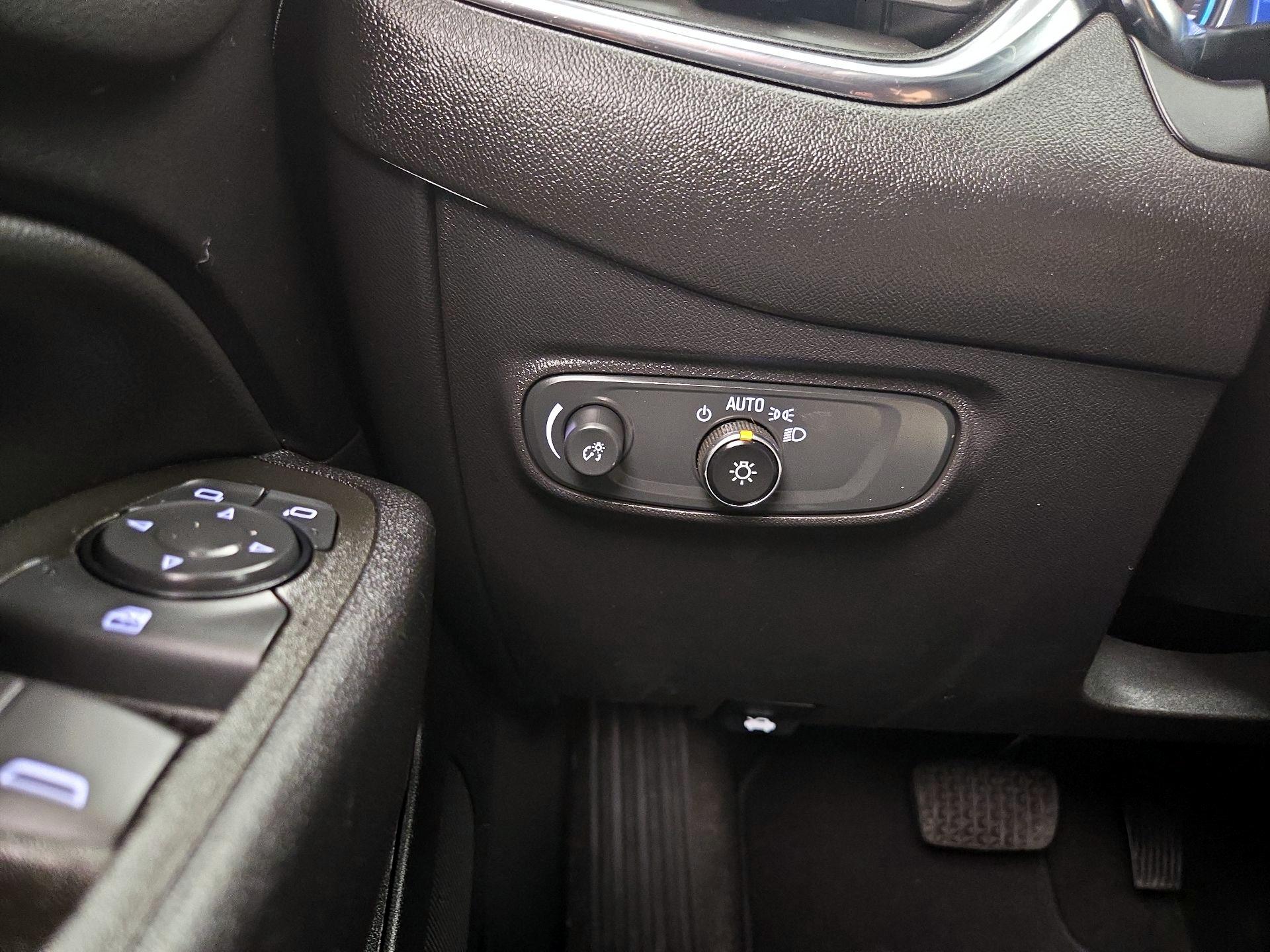 Thumbnail: 2023 Chevrolet Equinox - 13