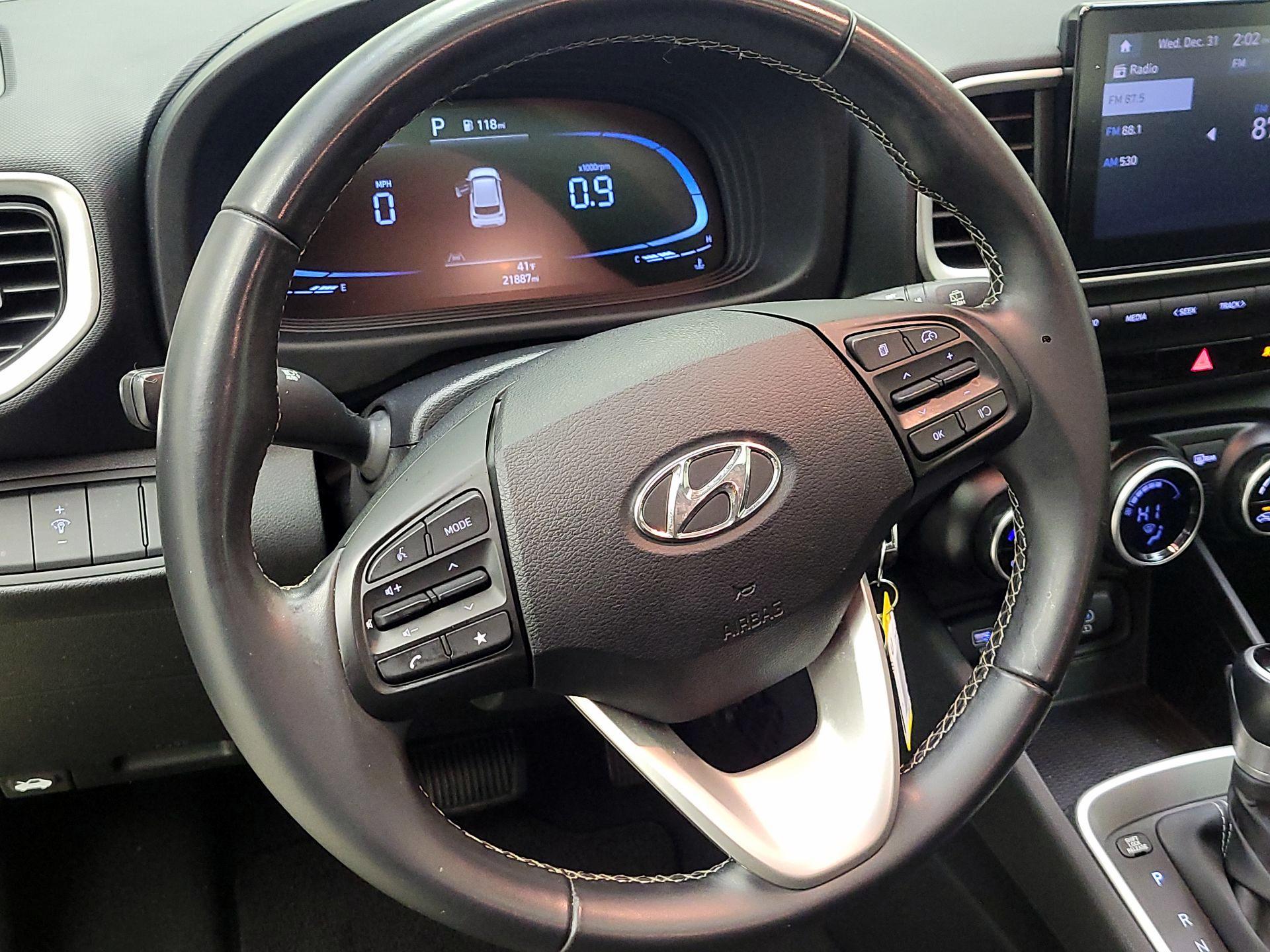 Thumbnail: 2023 Hyundai Venue - 10