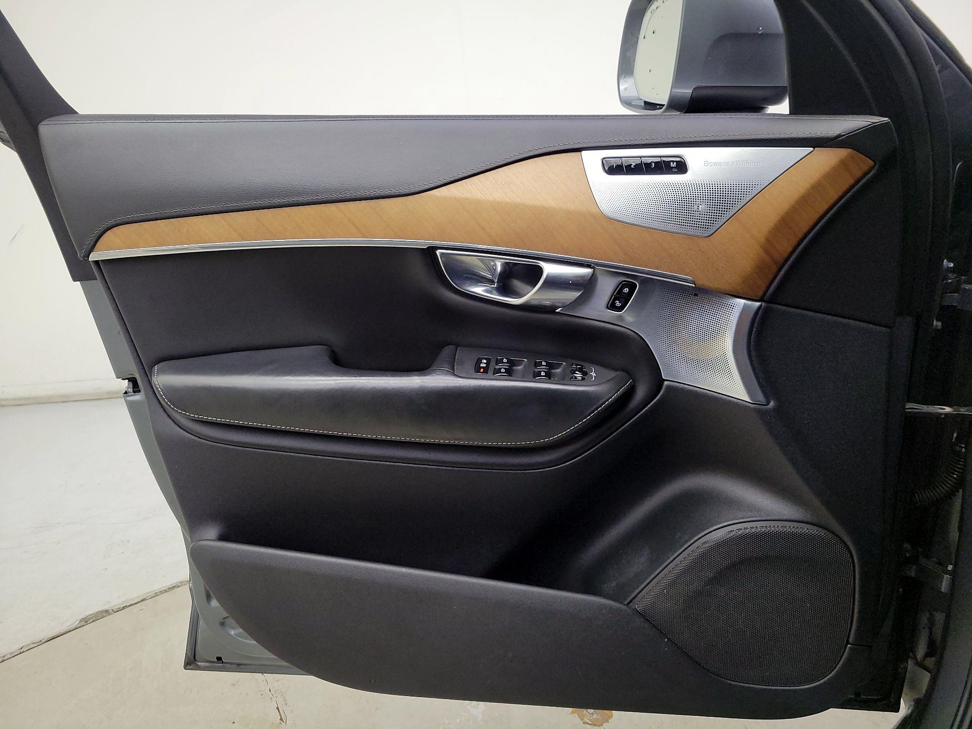 Thumbnail: 2020 Volvo XC90 - 12