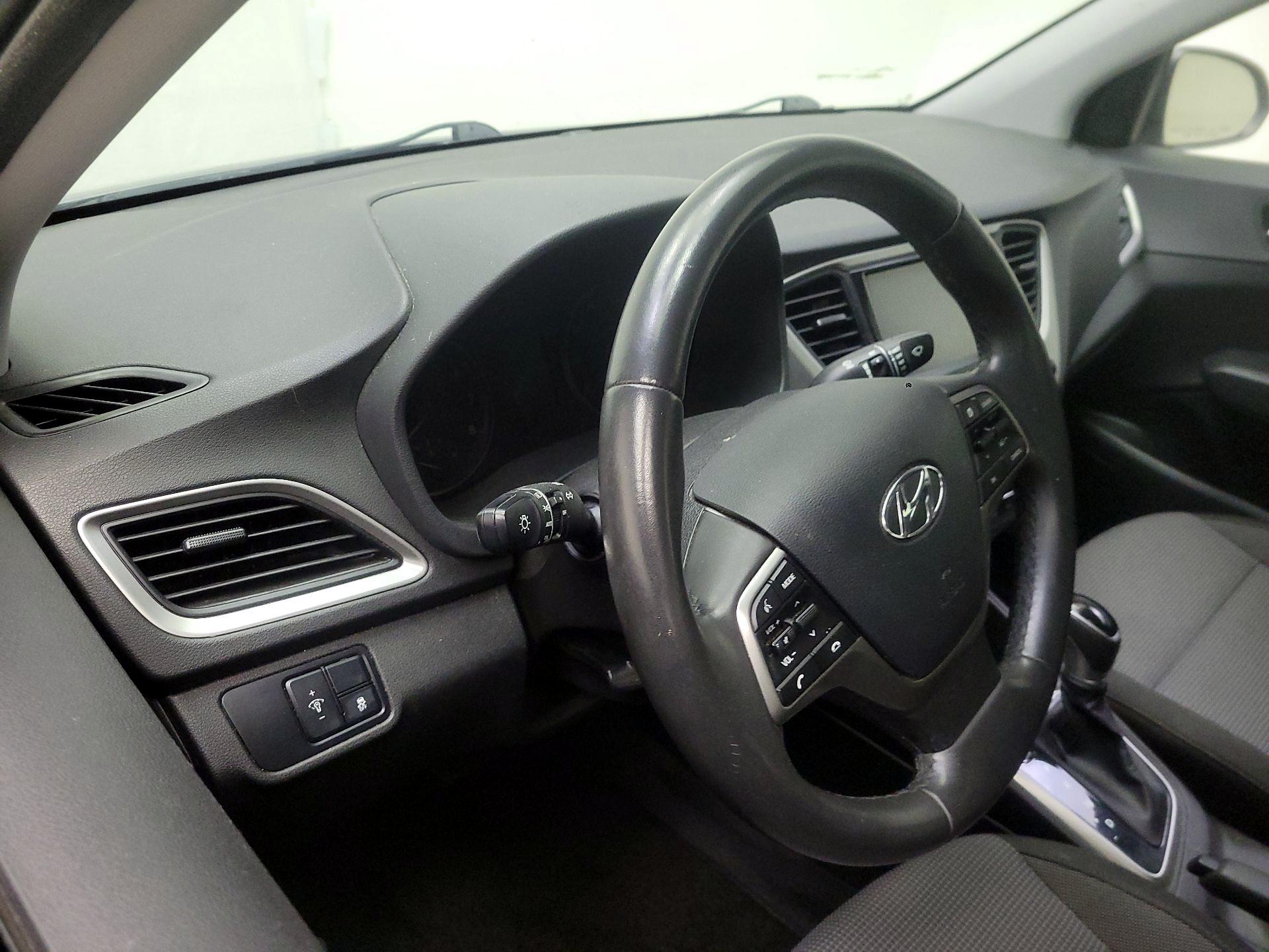 Thumbnail: 2022 Hyundai Accent - 9