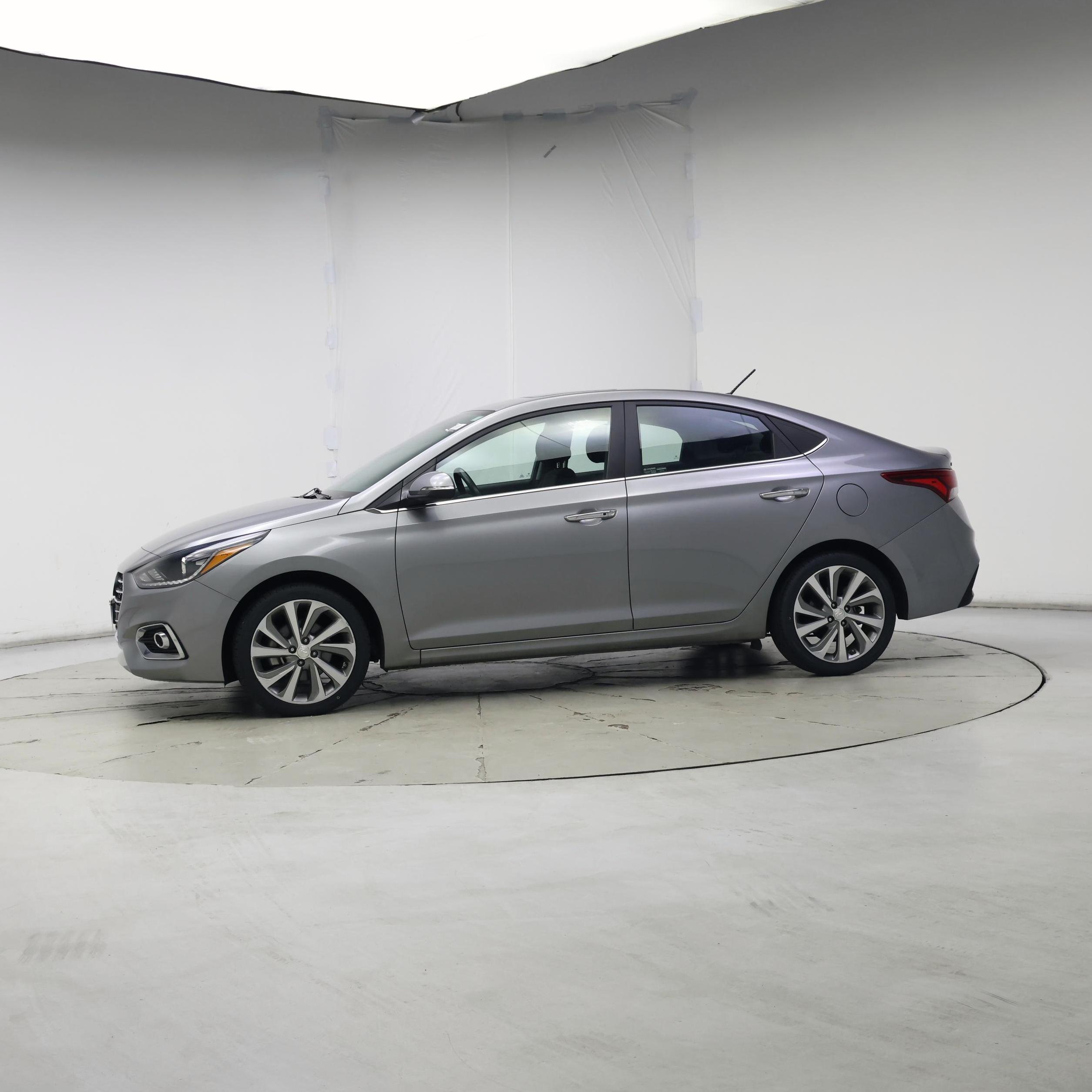 Thumbnail: 2022 Hyundai Accent - 3