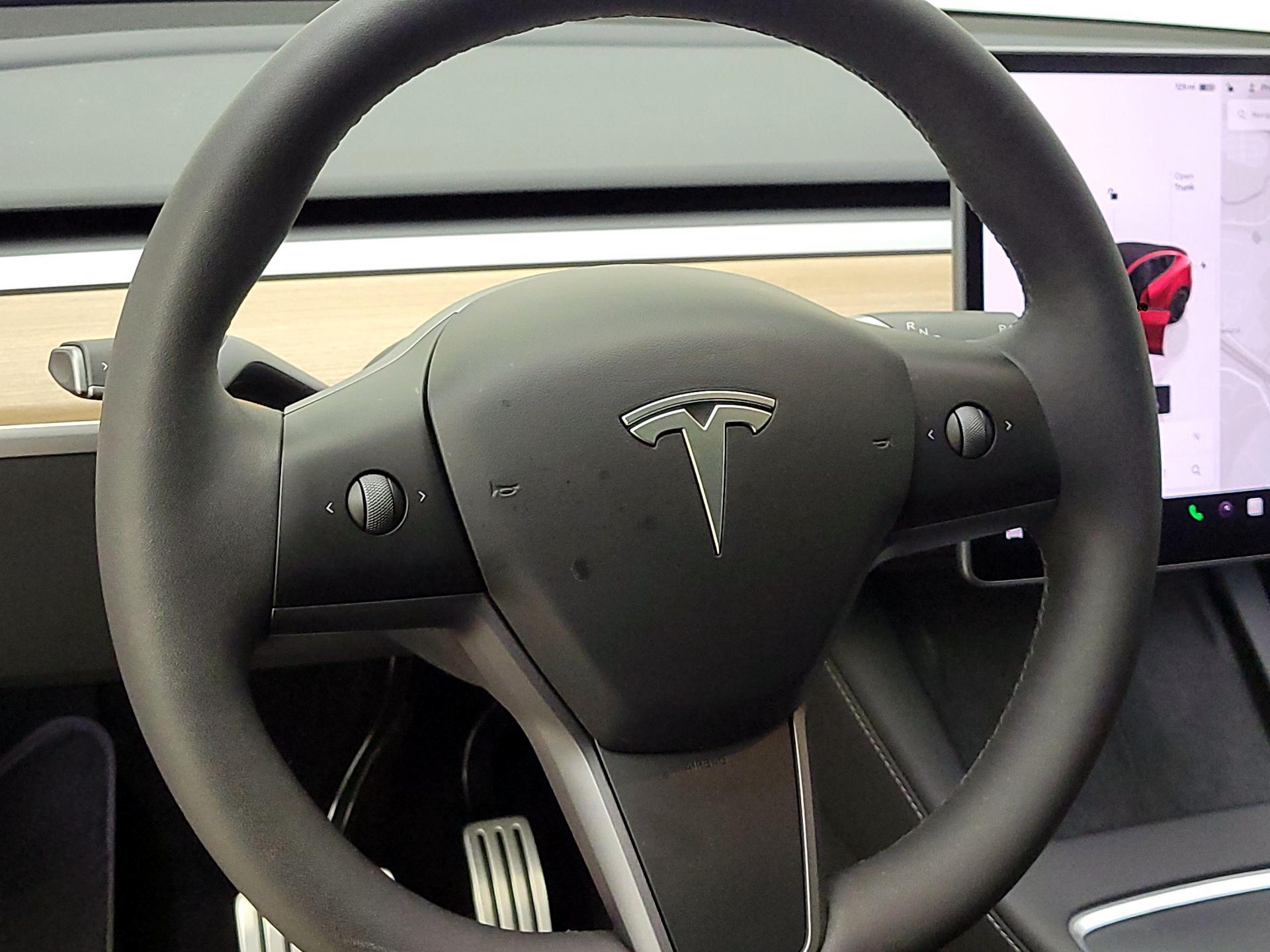 Thumbnail: 2023 Tesla Model Y - 10