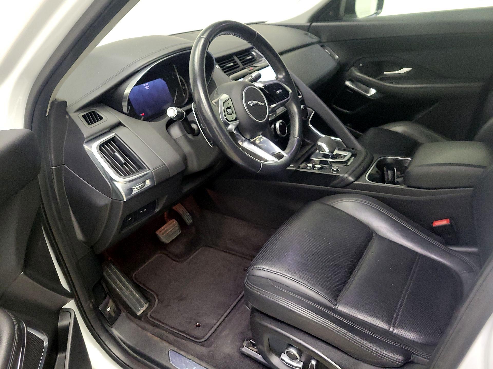 Thumbnail: 2021 Jaguar E-Pace - 11