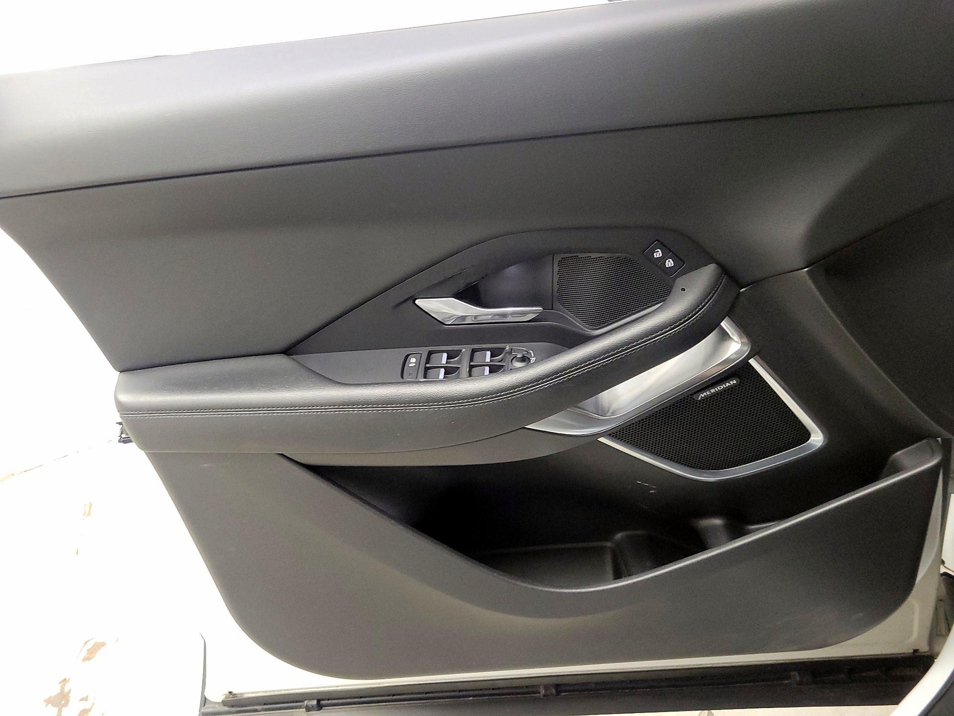 Thumbnail: 2021 Jaguar E-Pace - 12