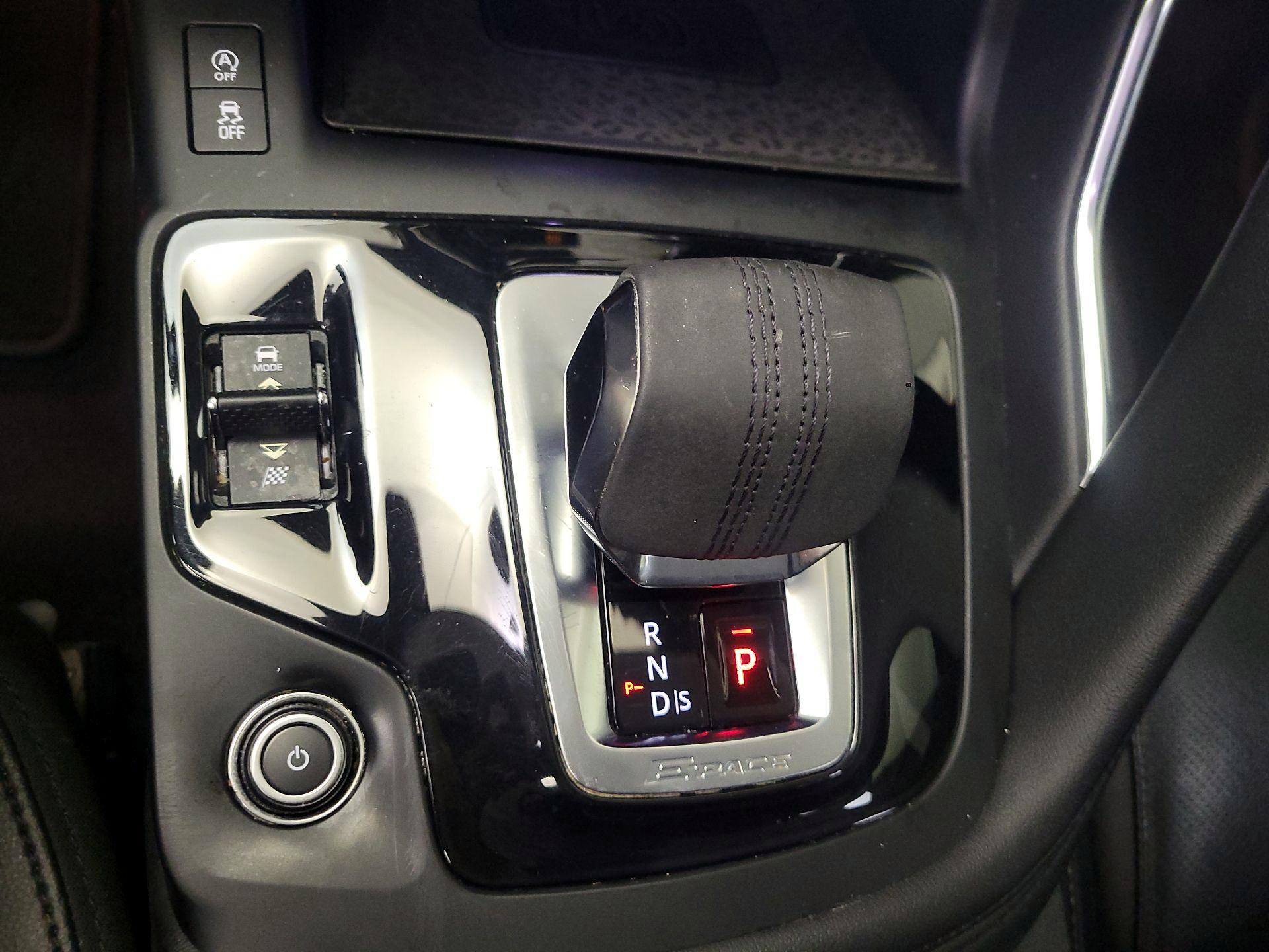 Thumbnail: 2021 Jaguar E-Pace - 17