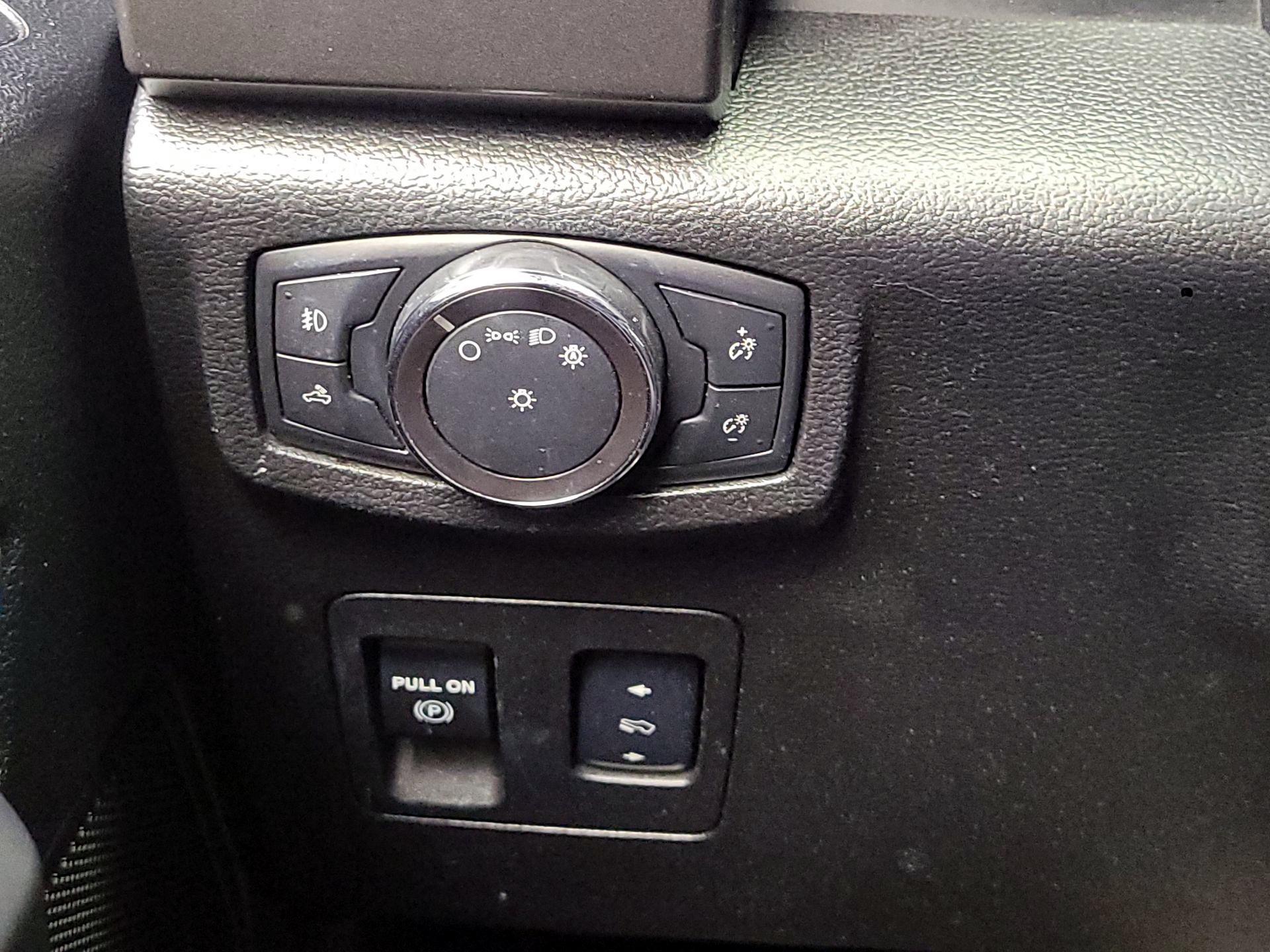 Thumbnail: 2018 Ford F-150 - 13