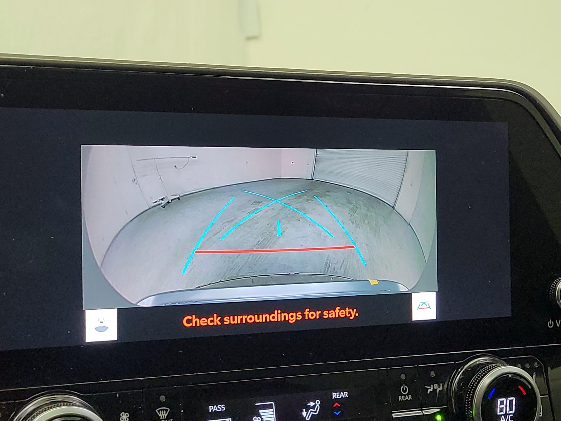 Thumbnail: 2023 Toyota Highlander - 15