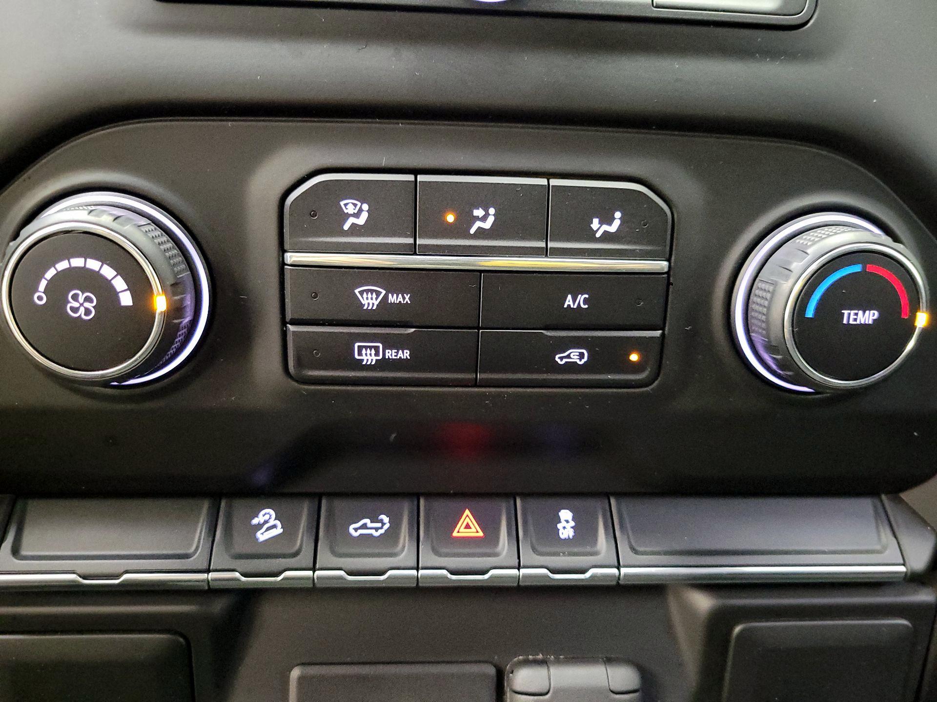 Thumbnail: 2021 Chevrolet Silverado 1500 - 16