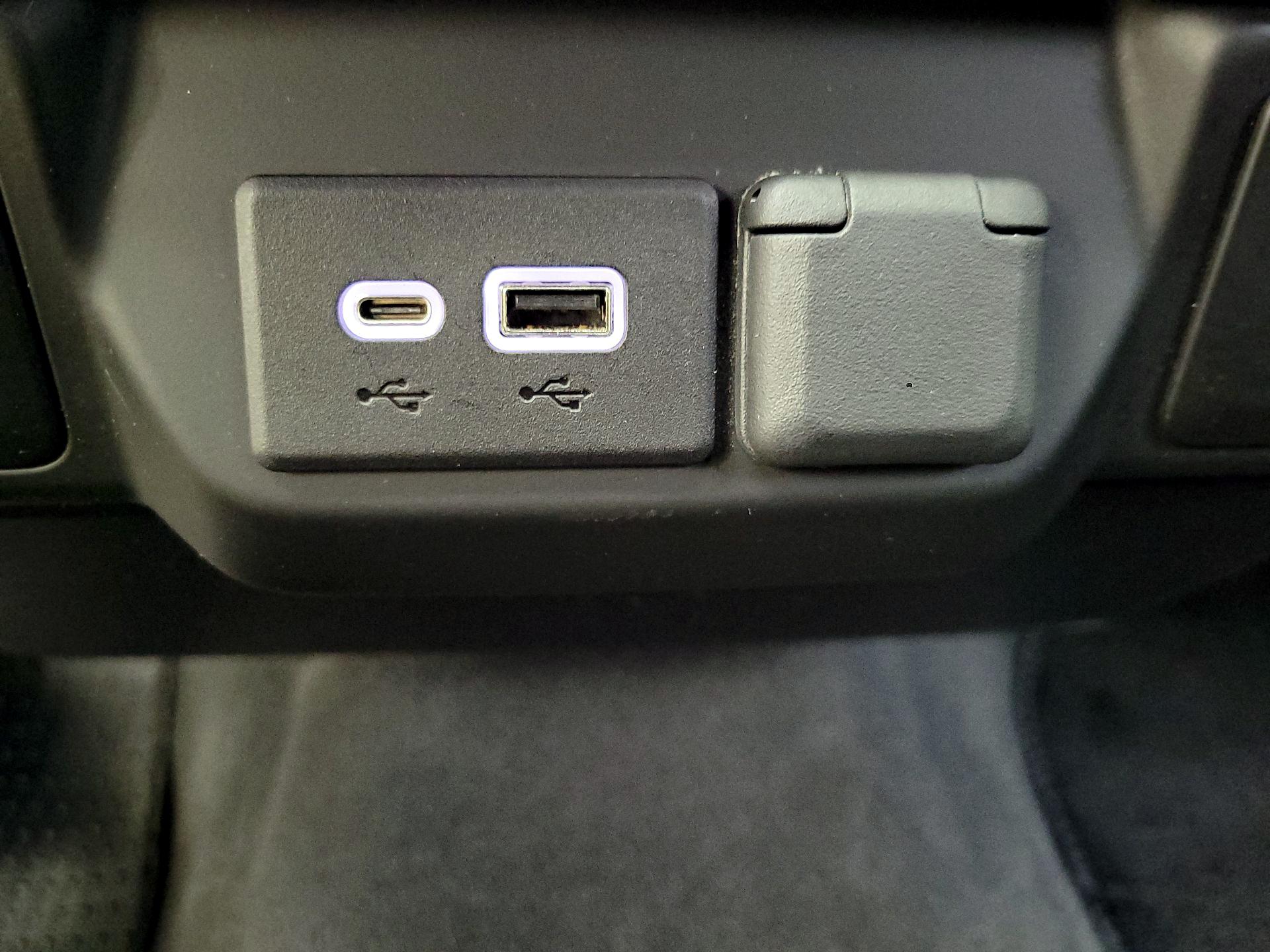 Thumbnail: 2021 Chevrolet Silverado 1500 - 18