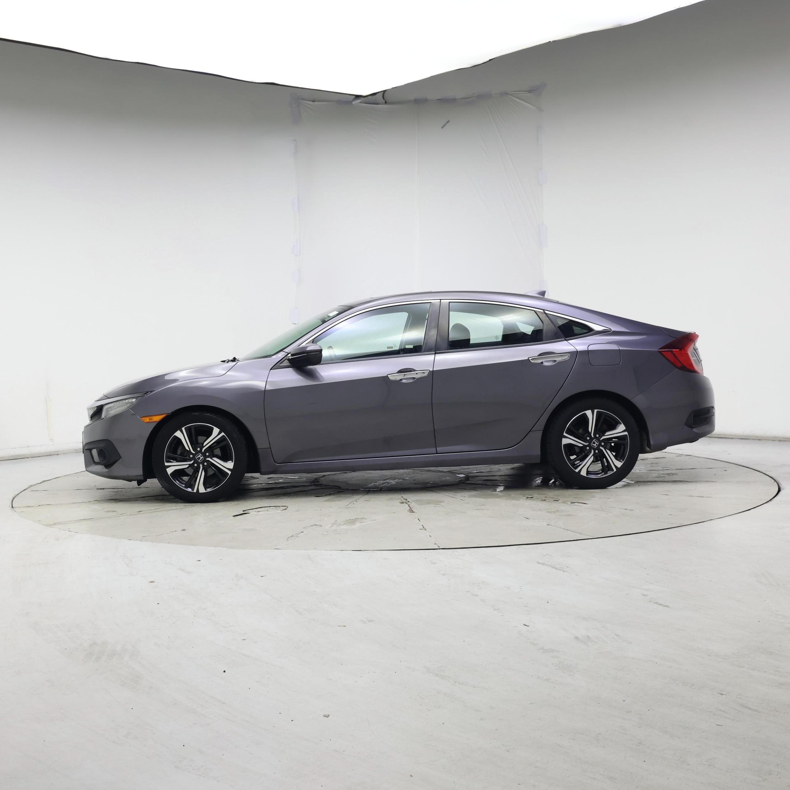 Thumbnail: 2017 Honda Civic - 3