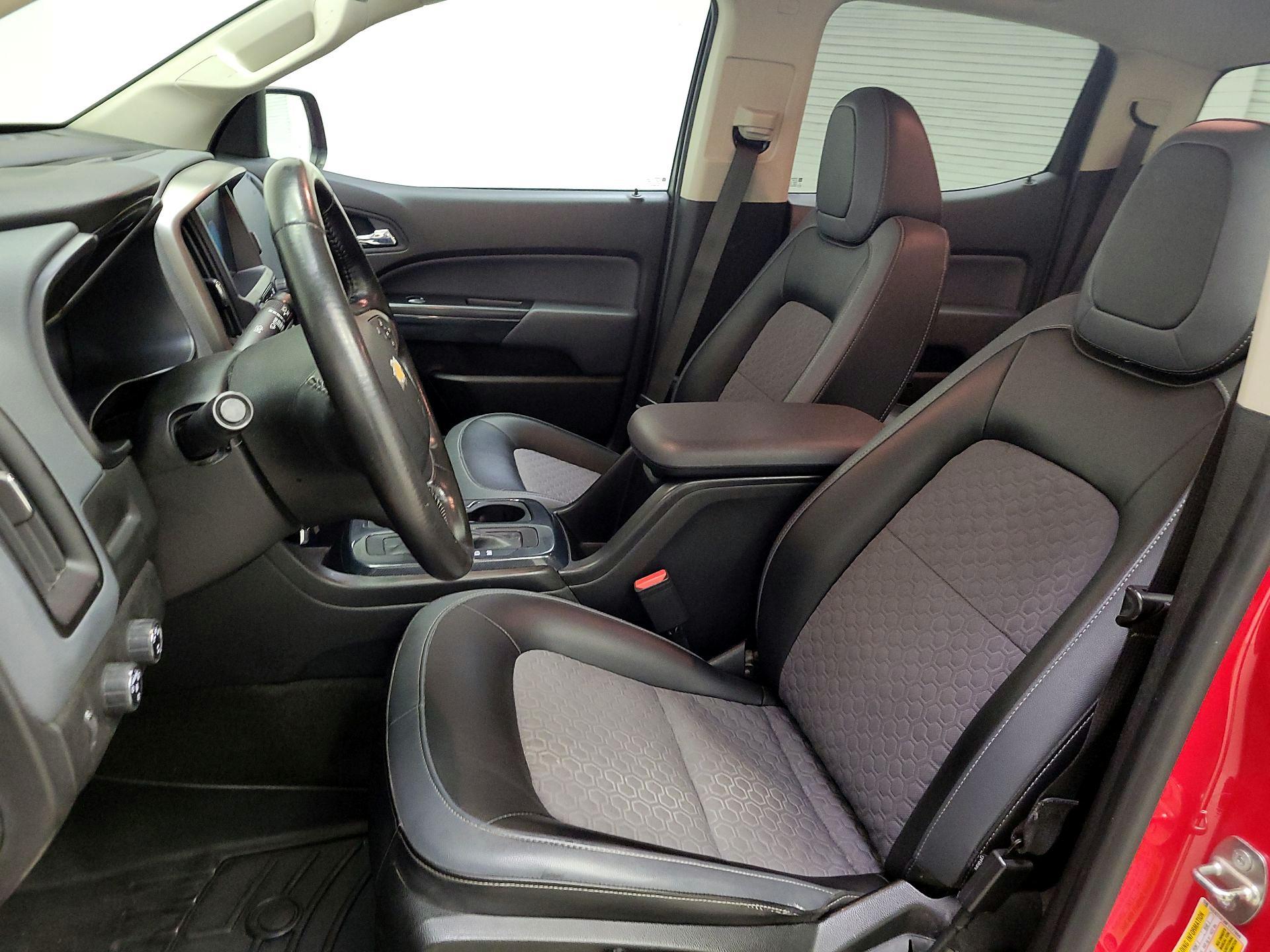 Thumbnail: 2015 Chevrolet Colorado - 11