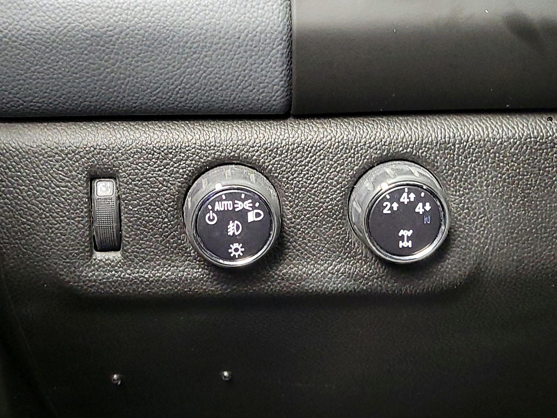 Thumbnail: 2015 Chevrolet Colorado - 13