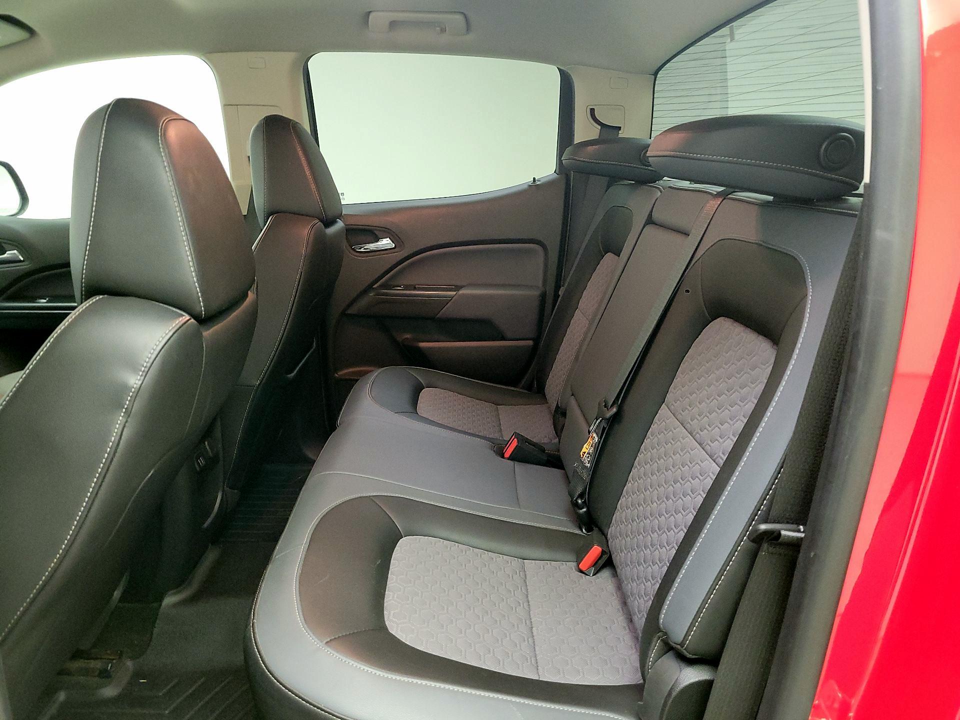 Thumbnail: 2015 Chevrolet Colorado - 19