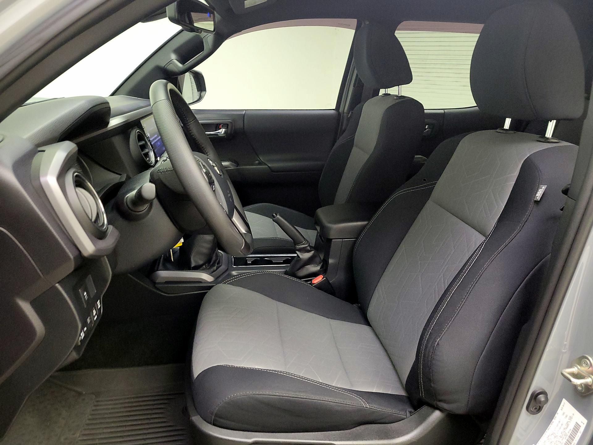 Thumbnail: 2020 Toyota Tacoma - 11