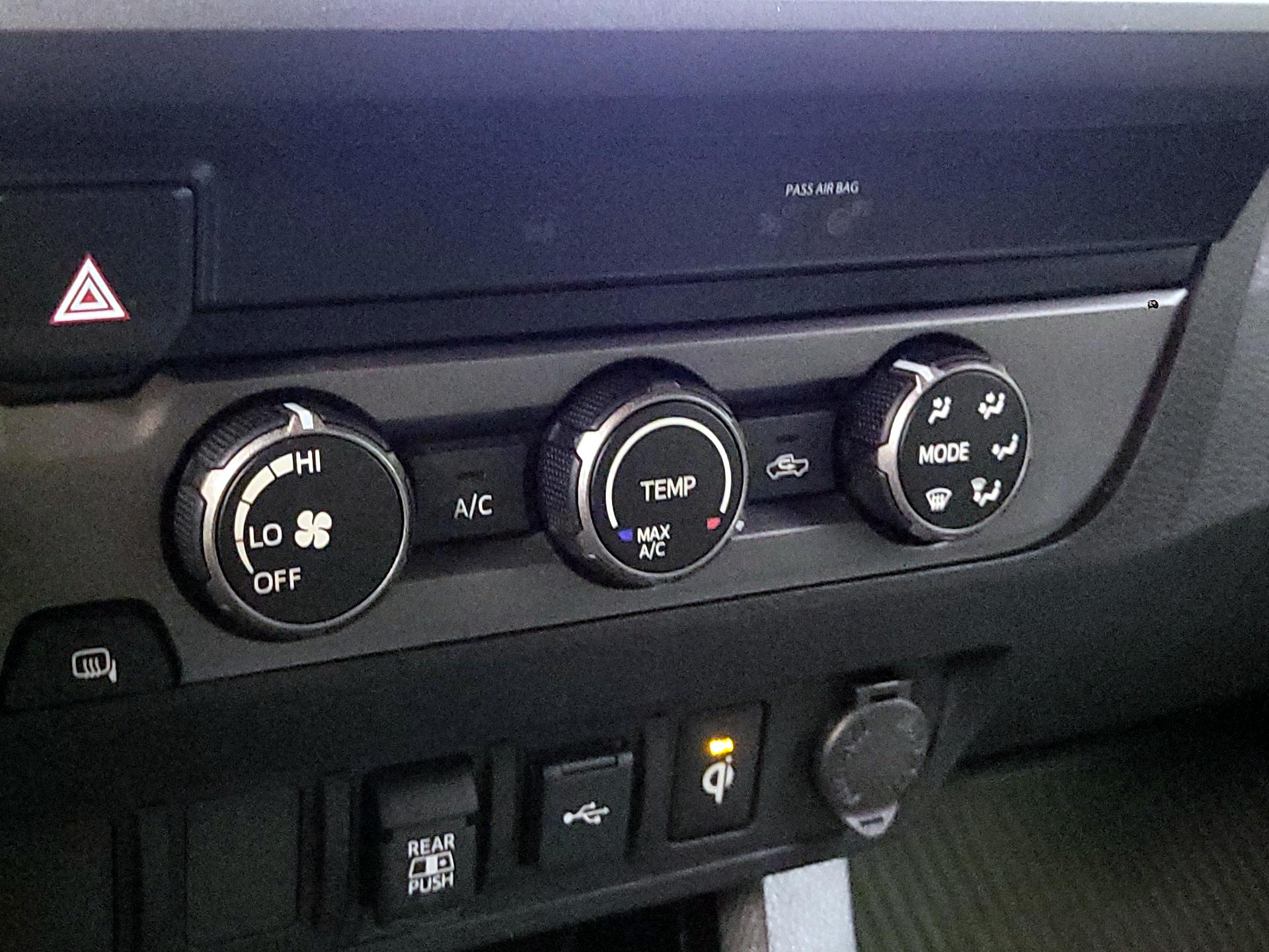 Thumbnail: 2020 Toyota Tacoma - 16