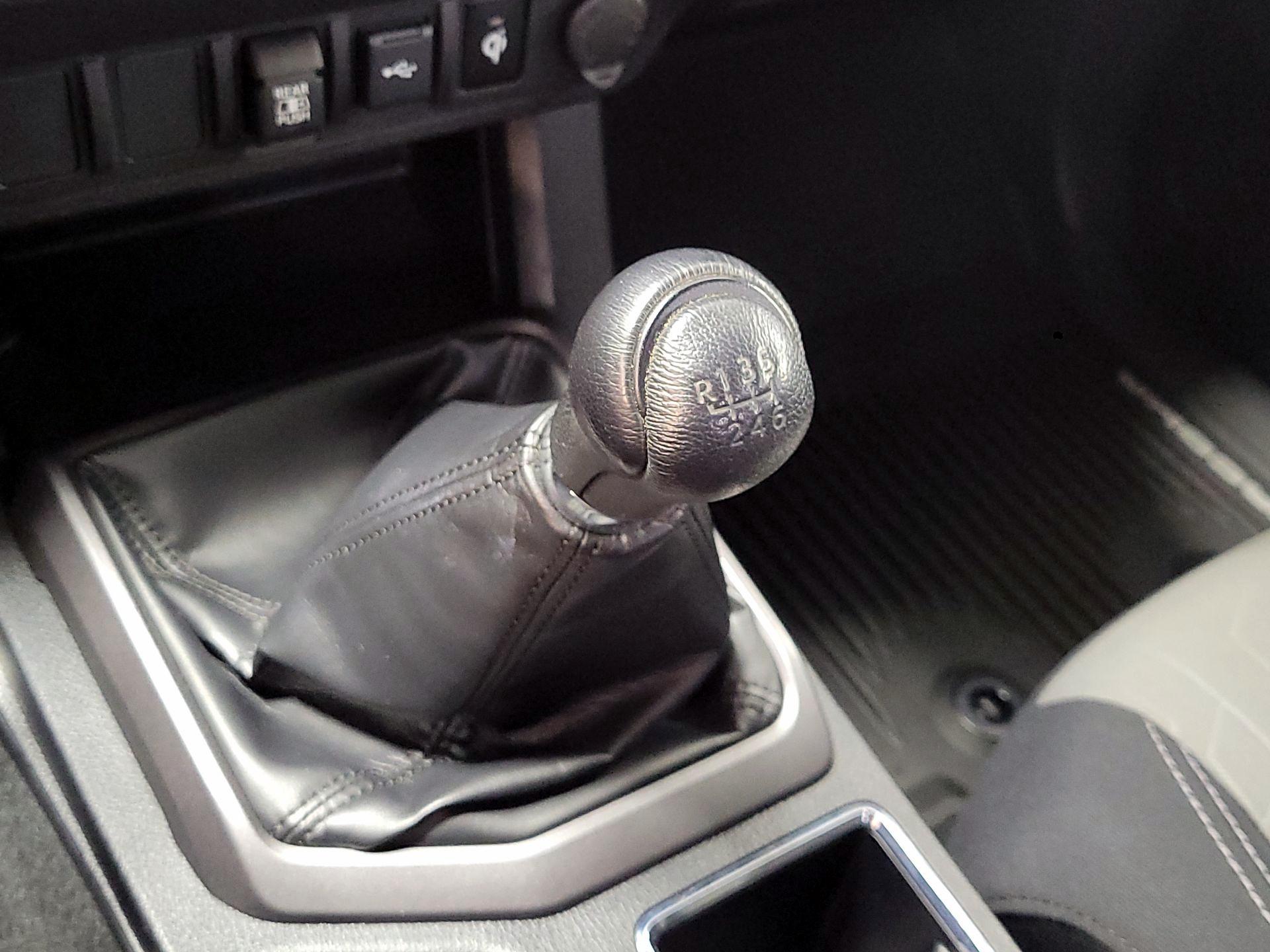 Thumbnail: 2020 Toyota Tacoma - 17