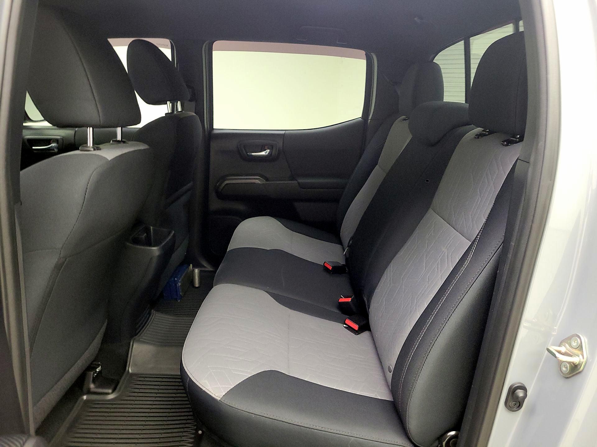 Thumbnail: 2020 Toyota Tacoma - 19