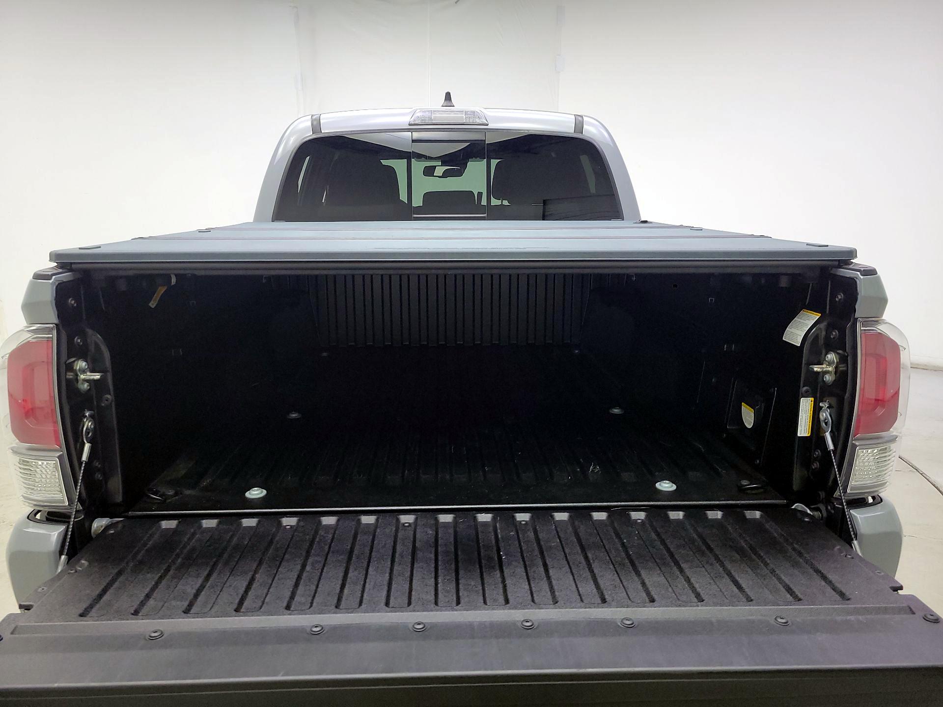 Thumbnail: 2020 Toyota Tacoma - 20