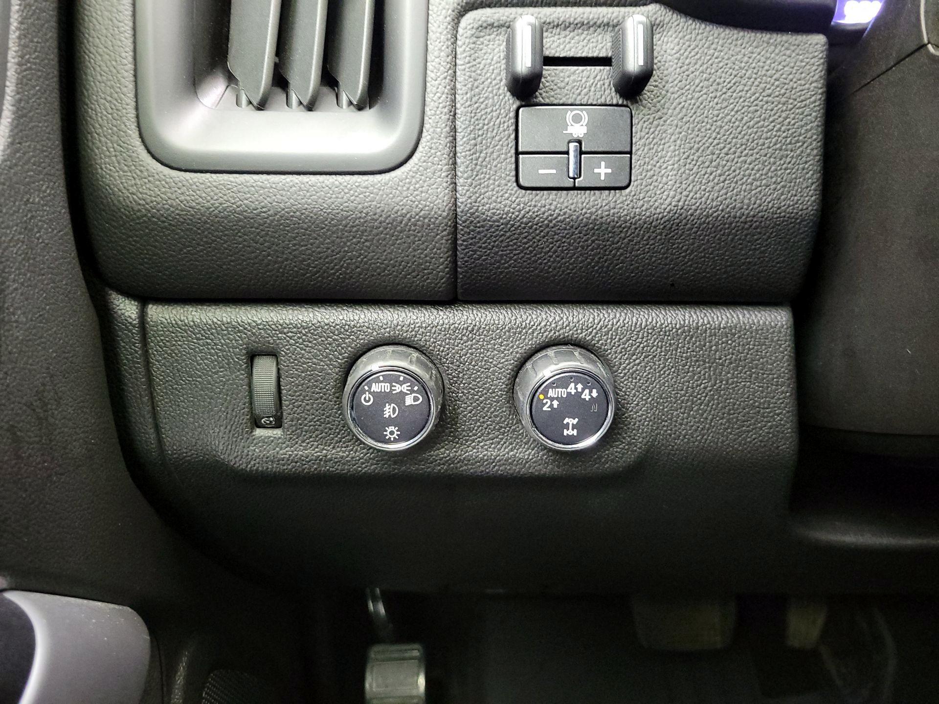 Thumbnail: 2017 Chevrolet Colorado - 13