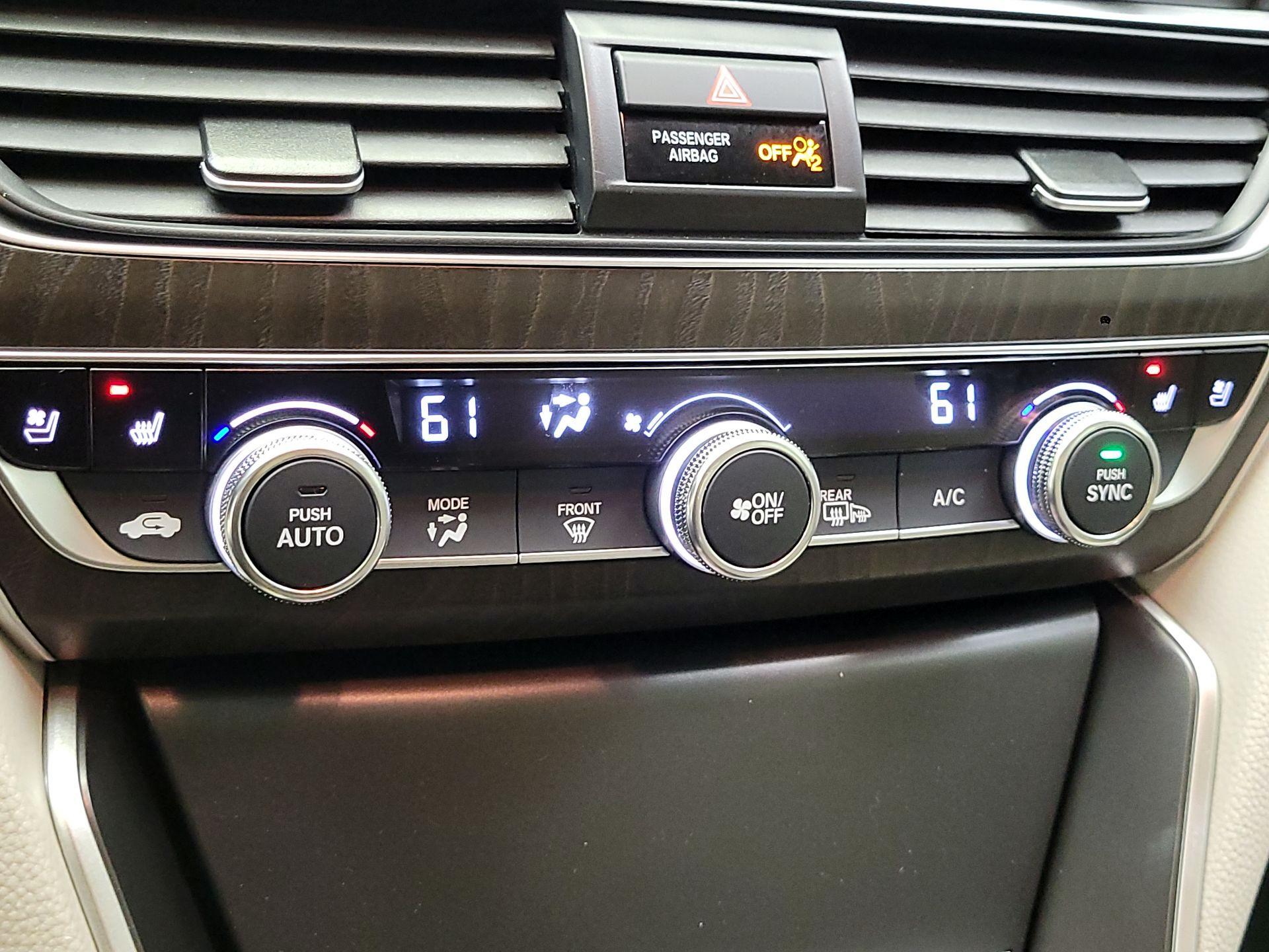 Thumbnail: 2019 Honda Accord - 17