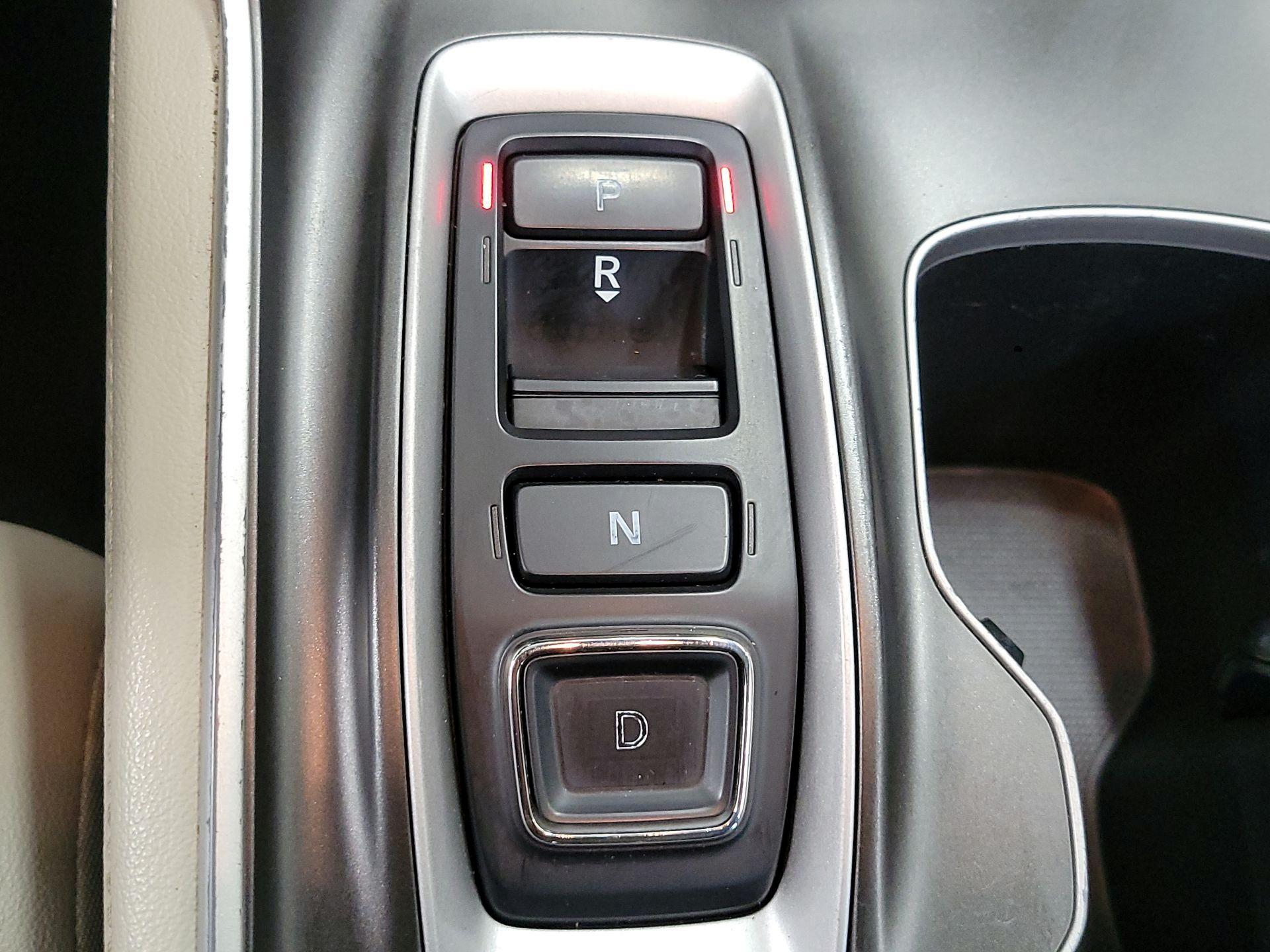 Thumbnail: 2019 Honda Accord - 18