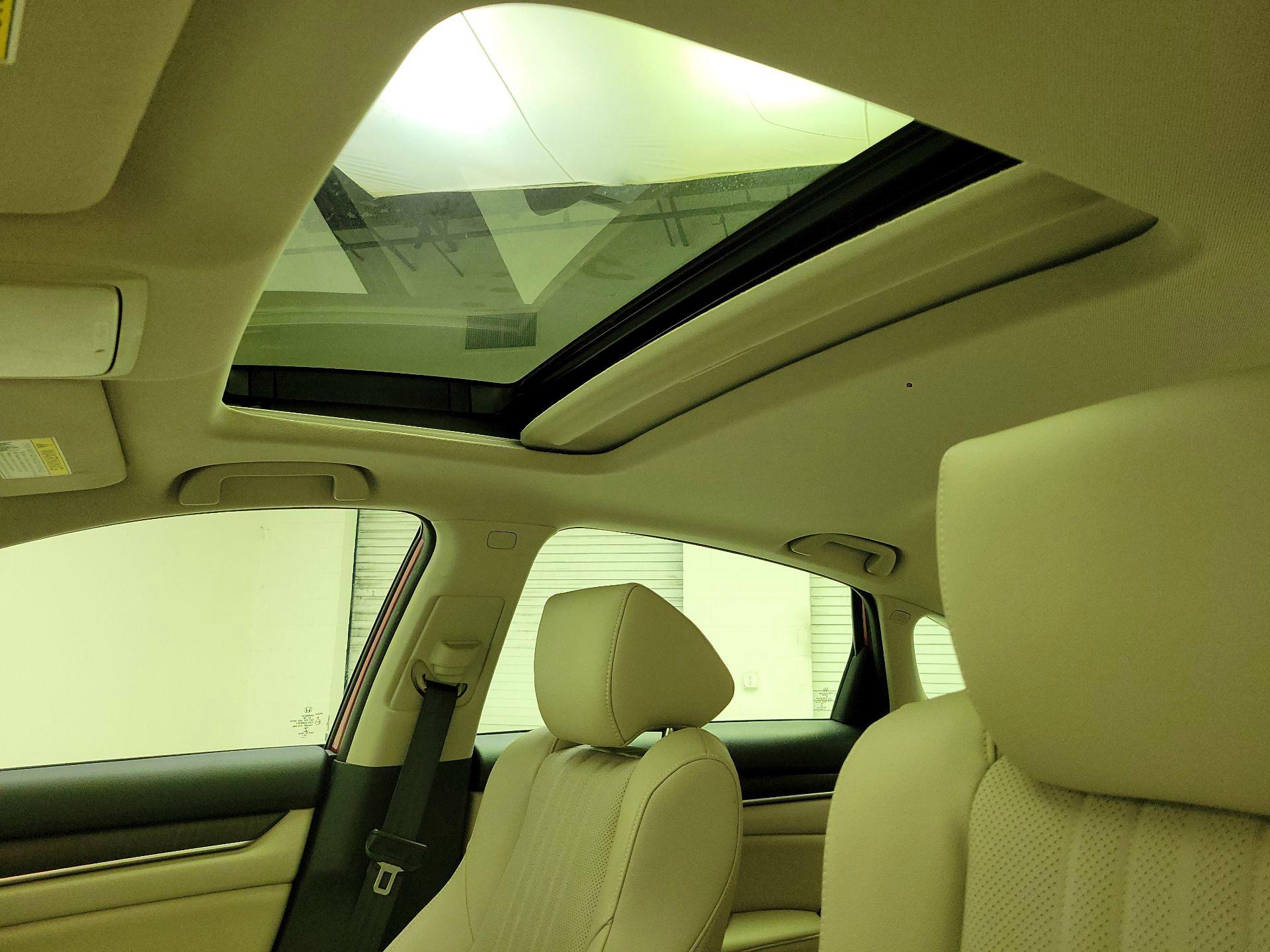 Thumbnail: 2019 Honda Accord - 20