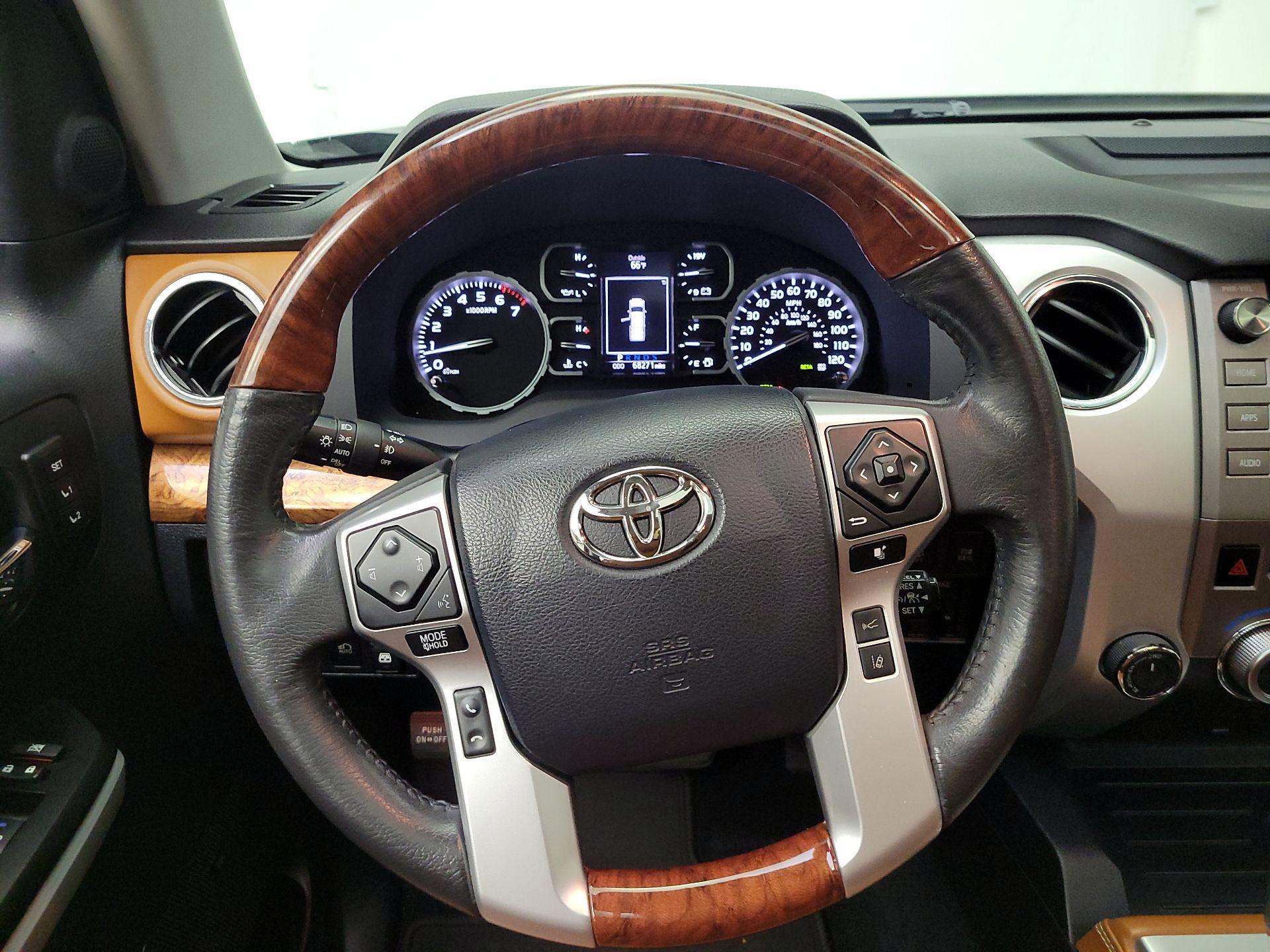 Thumbnail: 2018 Toyota Tundra - 10