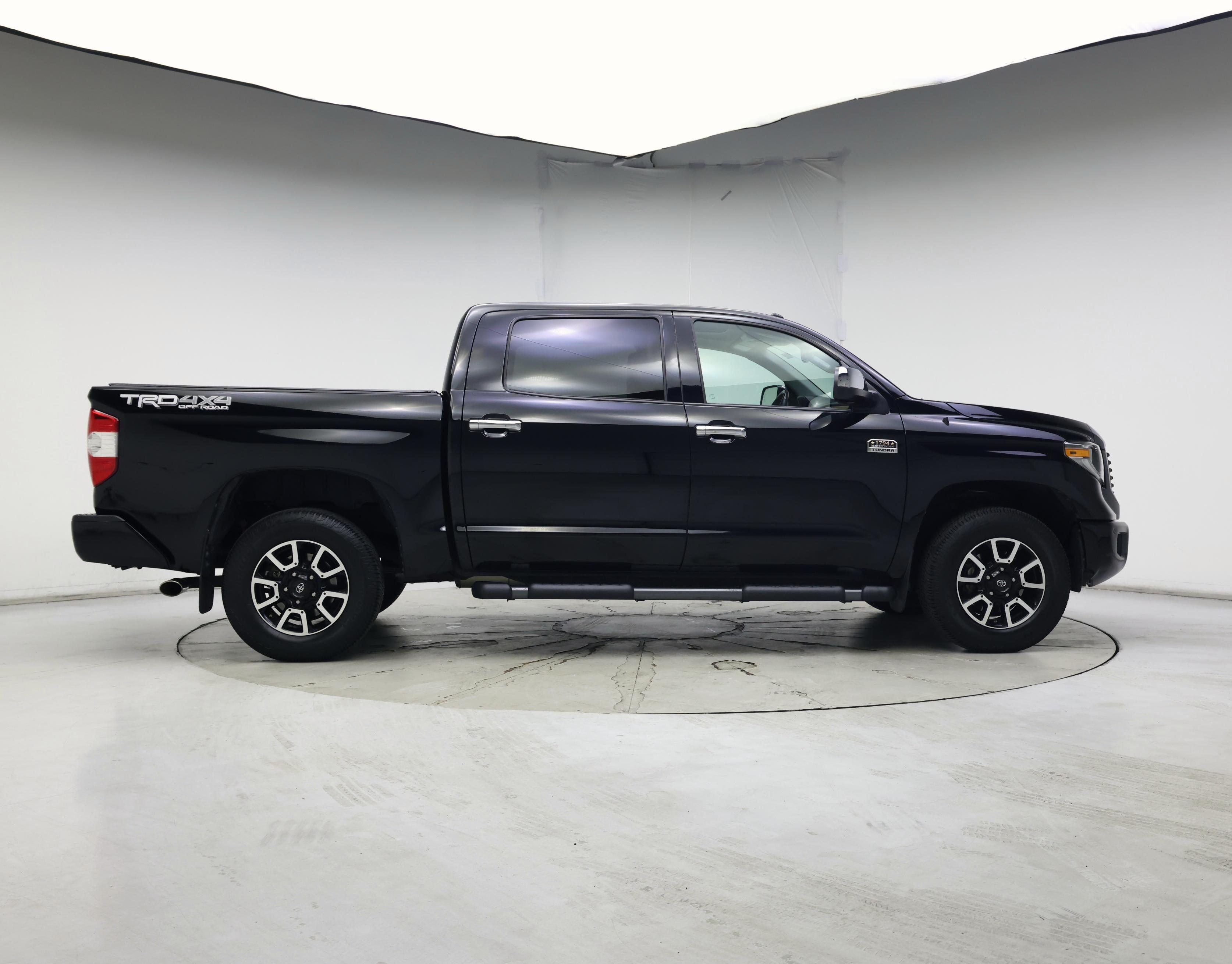Thumbnail: 2018 Toyota Tundra - 7