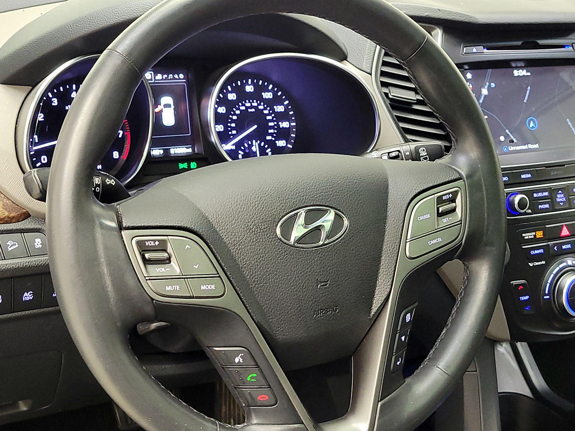 Thumbnail: 2017 Hyundai Santa Fe - 10