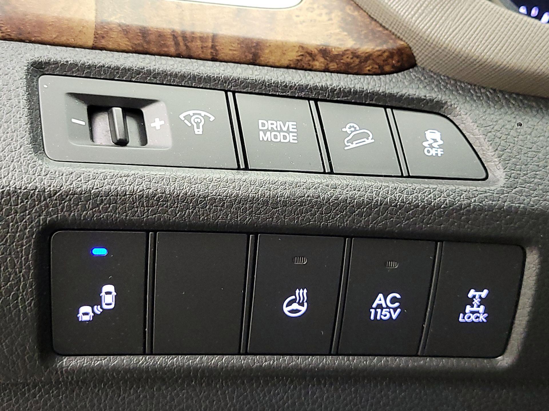 Thumbnail: 2017 Hyundai Santa Fe - 13