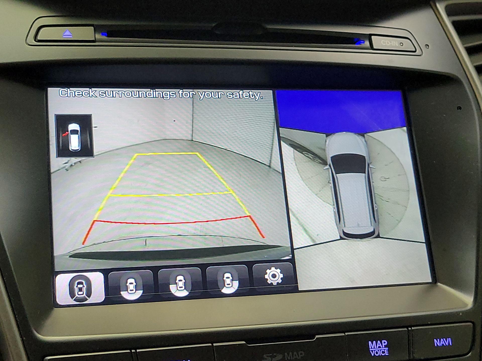 Thumbnail: 2017 Hyundai Santa Fe - 15