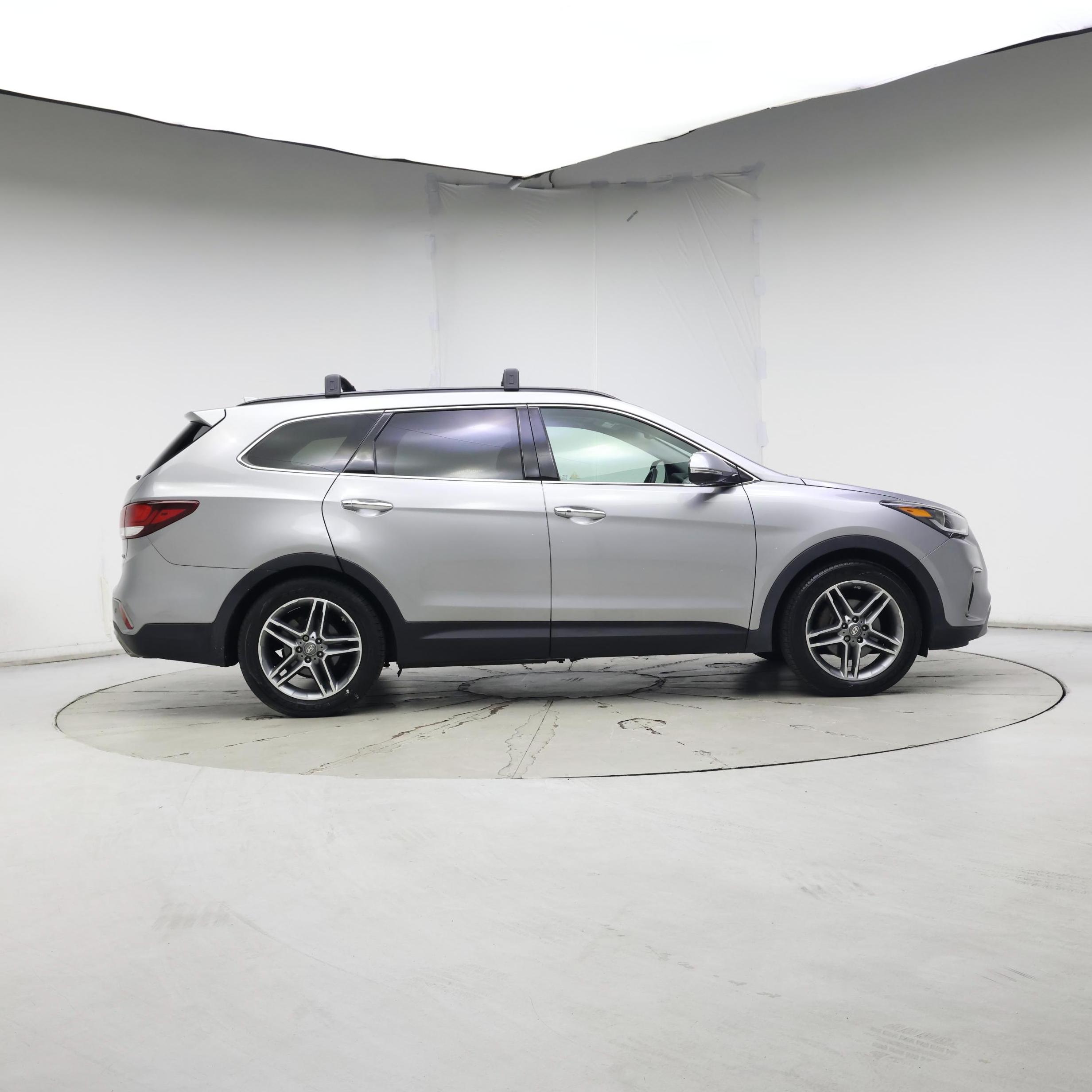 Thumbnail: 2017 Hyundai Santa Fe - 7