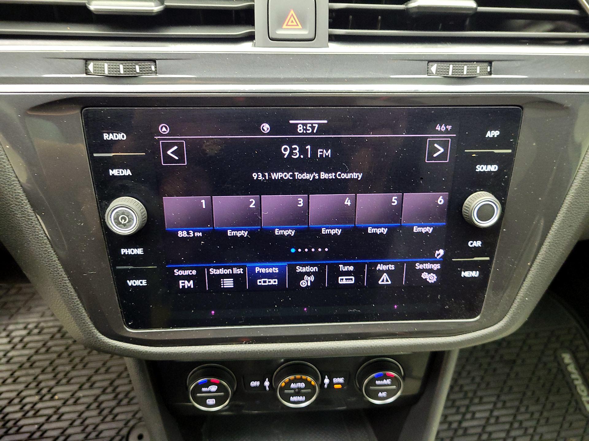 Thumbnail: 2021 Volkswagen Tiguan - 15