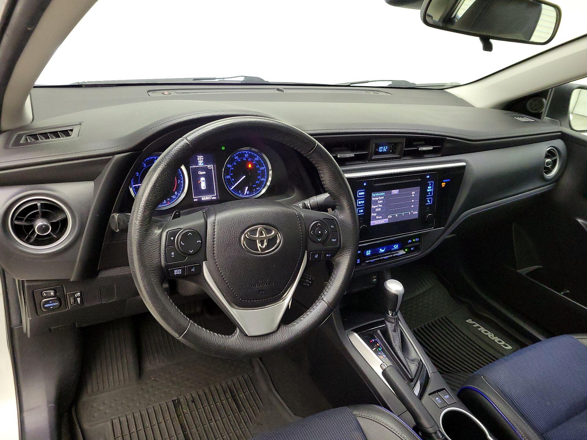 Thumbnail: 2018 Toyota Corolla - 9