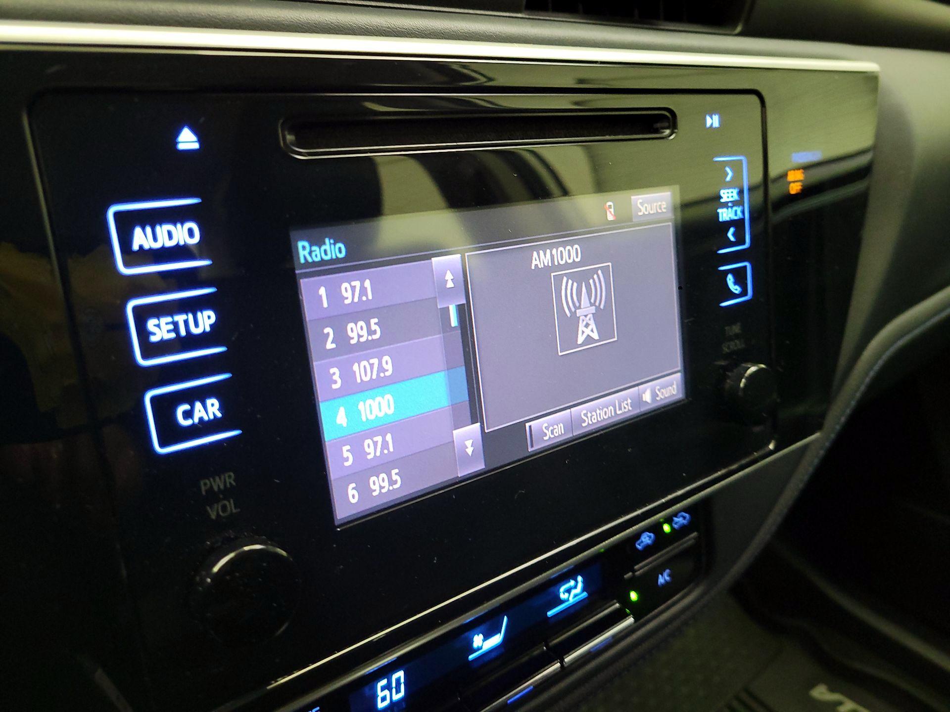 Thumbnail: 2018 Toyota Corolla - 15