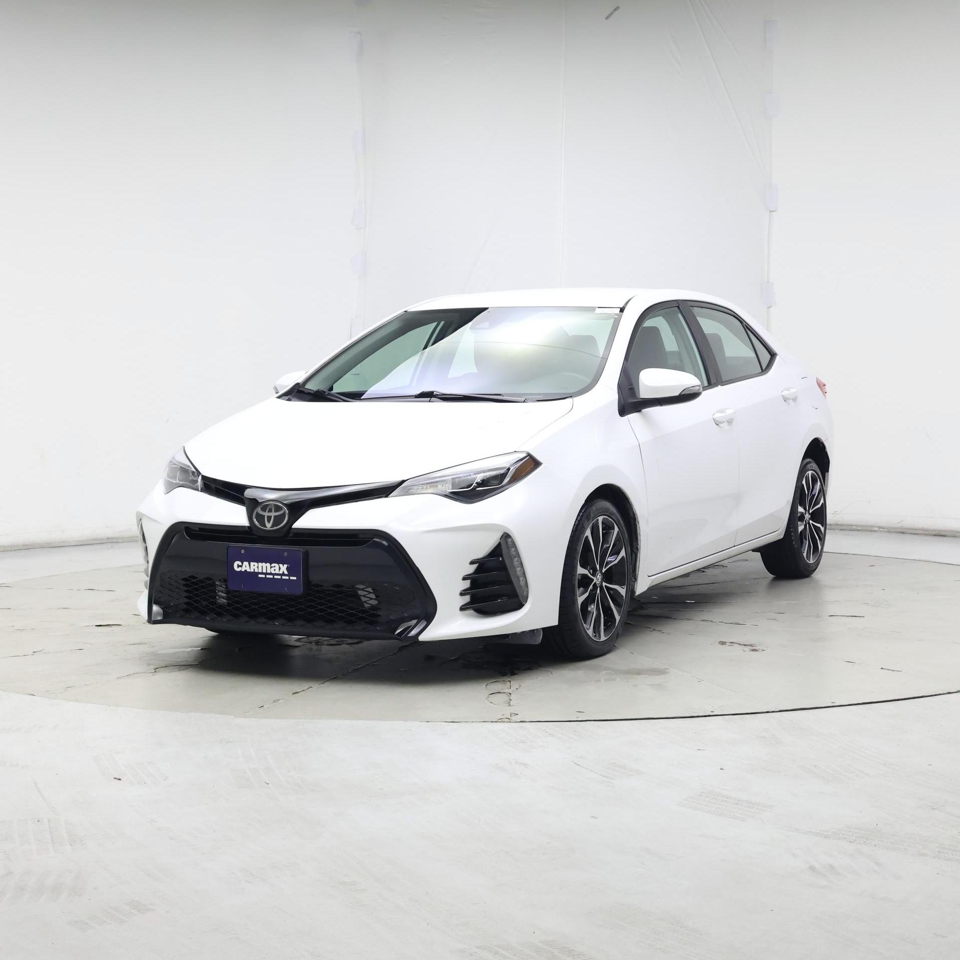 Thumbnail: 2018 Toyota Corolla - 4