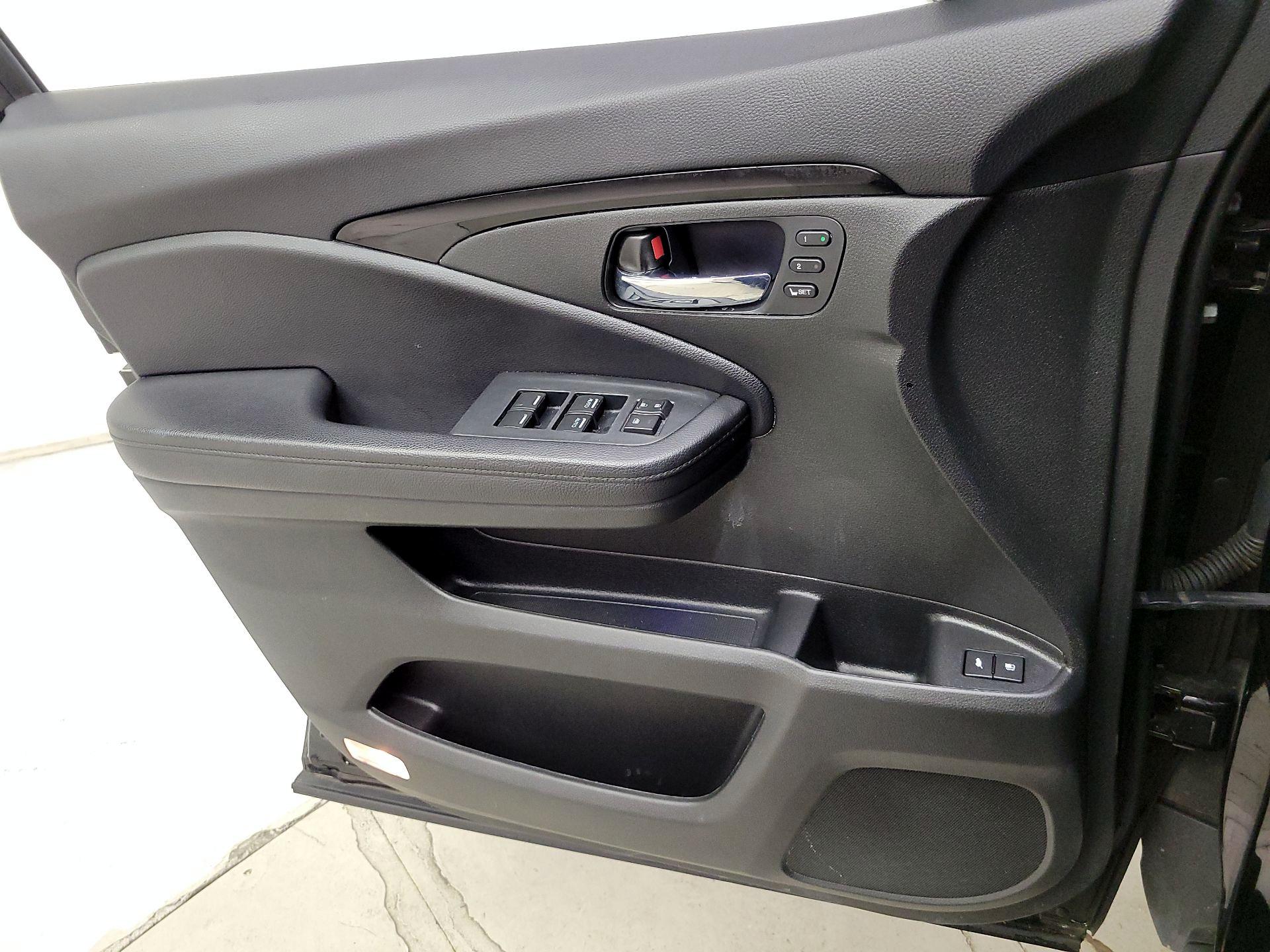 Thumbnail: 2022 Honda Pilot - 12