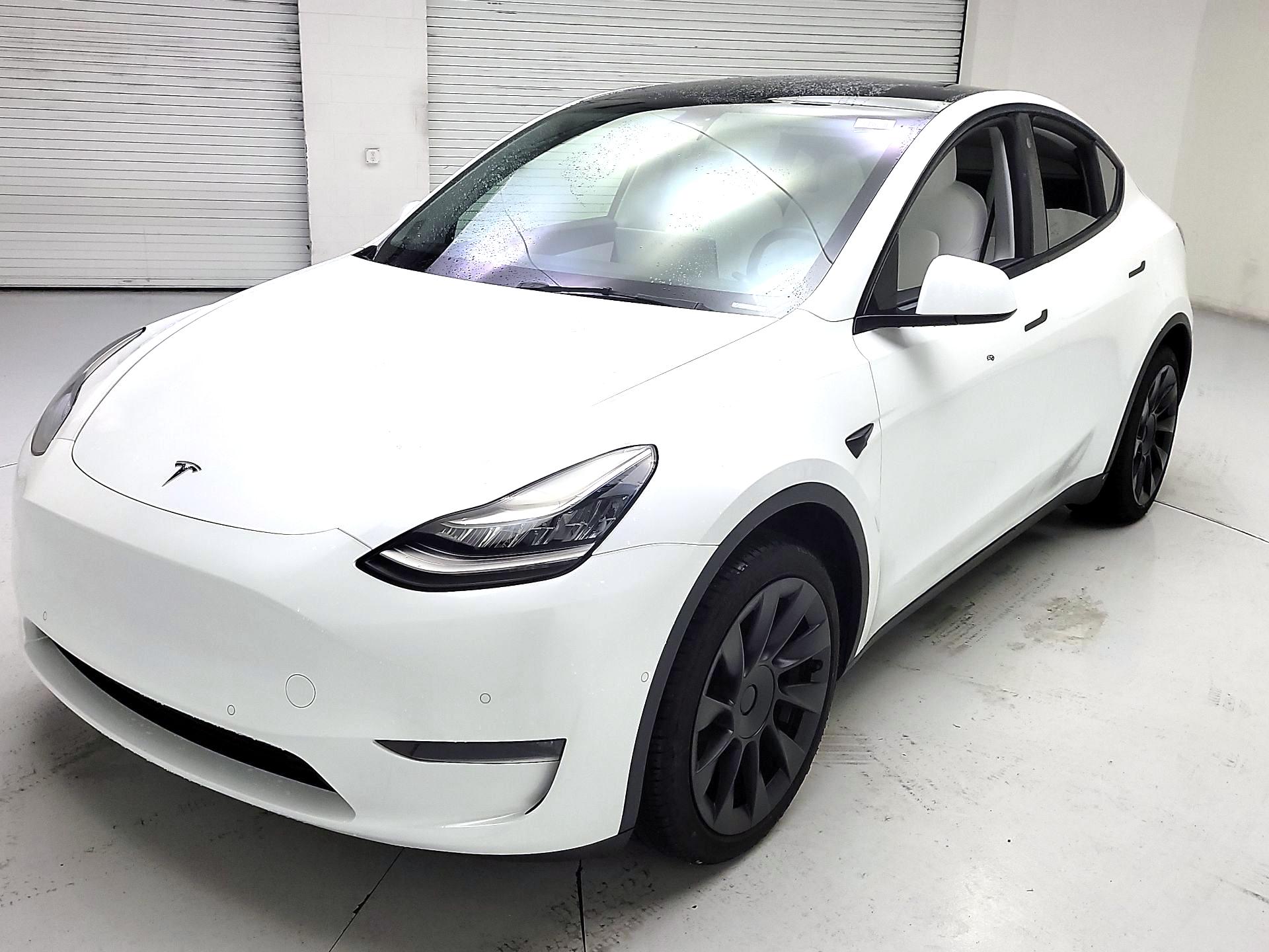 Thumbnail: 2021 Tesla Model Y - 3