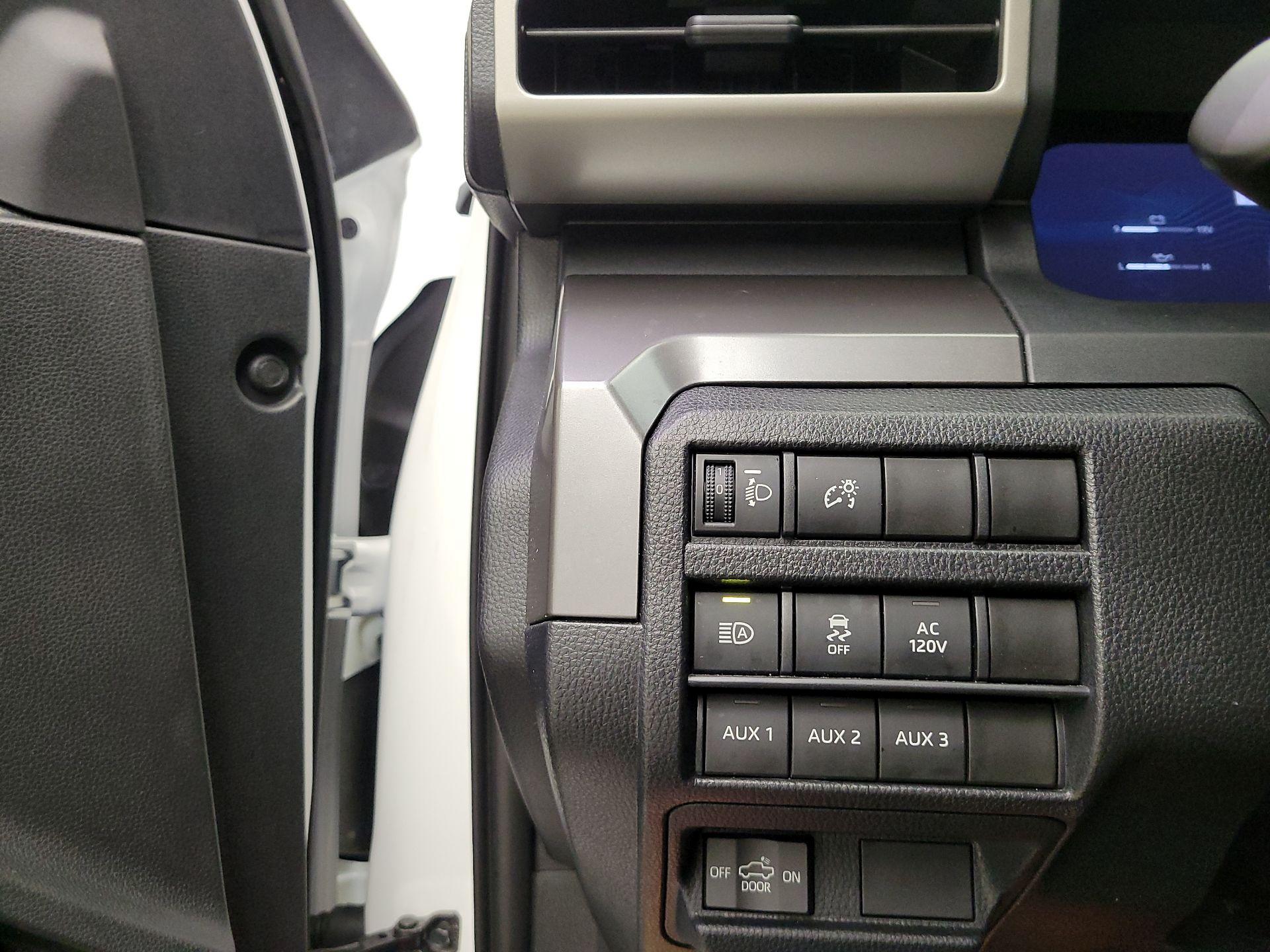 Thumbnail: 2024 Toyota Tacoma - 13