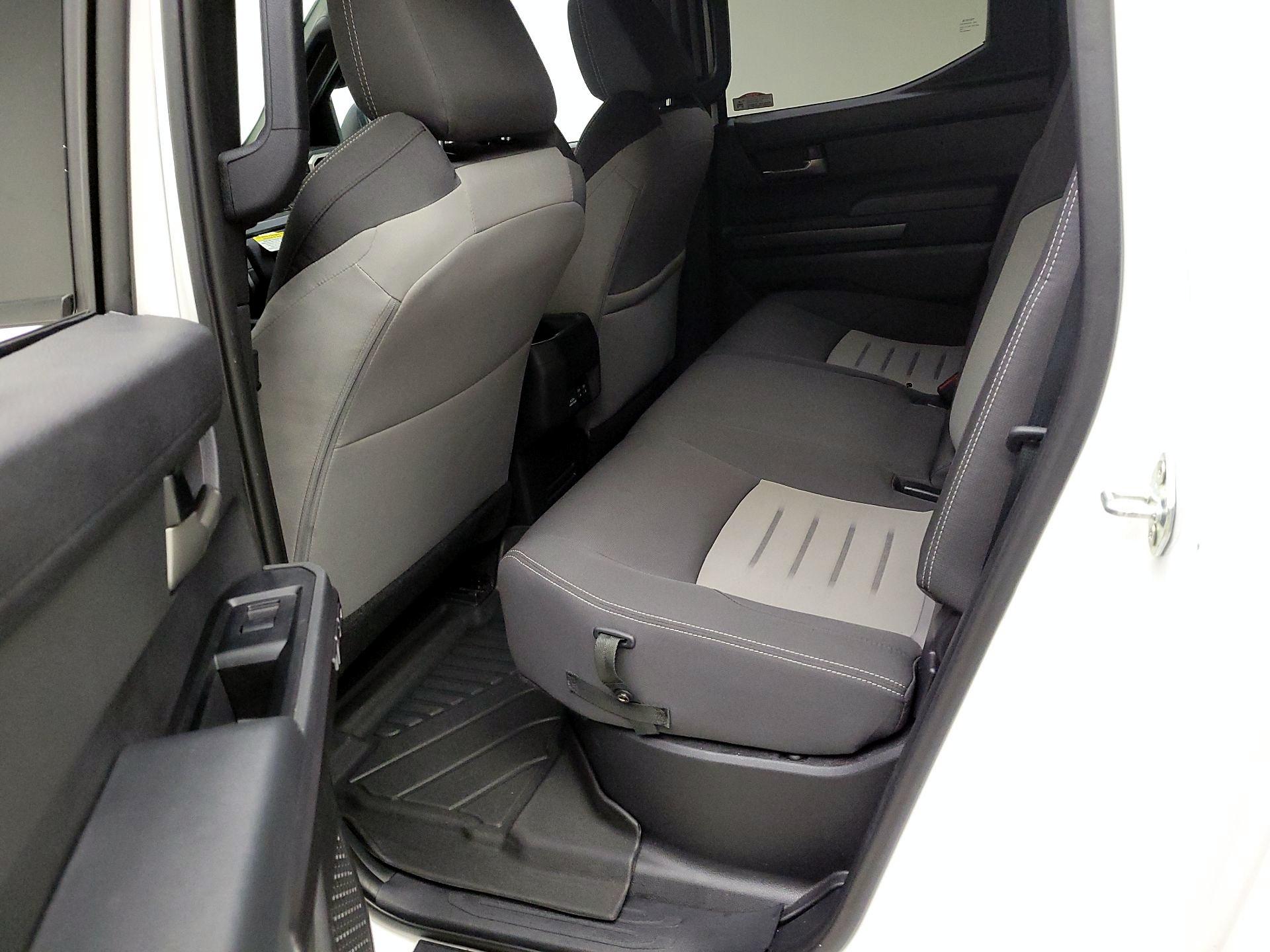 Thumbnail: 2024 Toyota Tacoma - 19