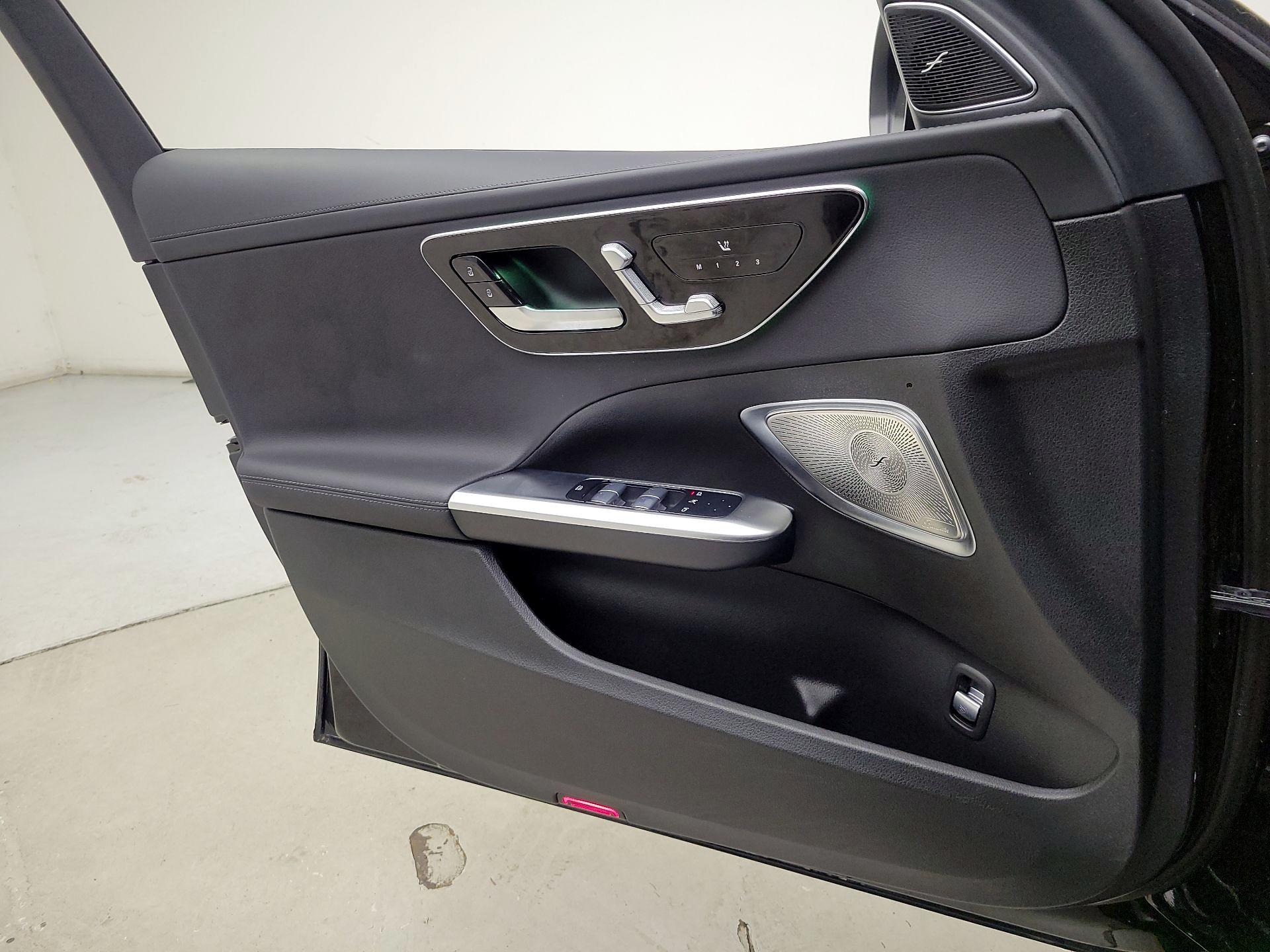 Thumbnail: 2024 Mercedes-Benz C-Class - 12