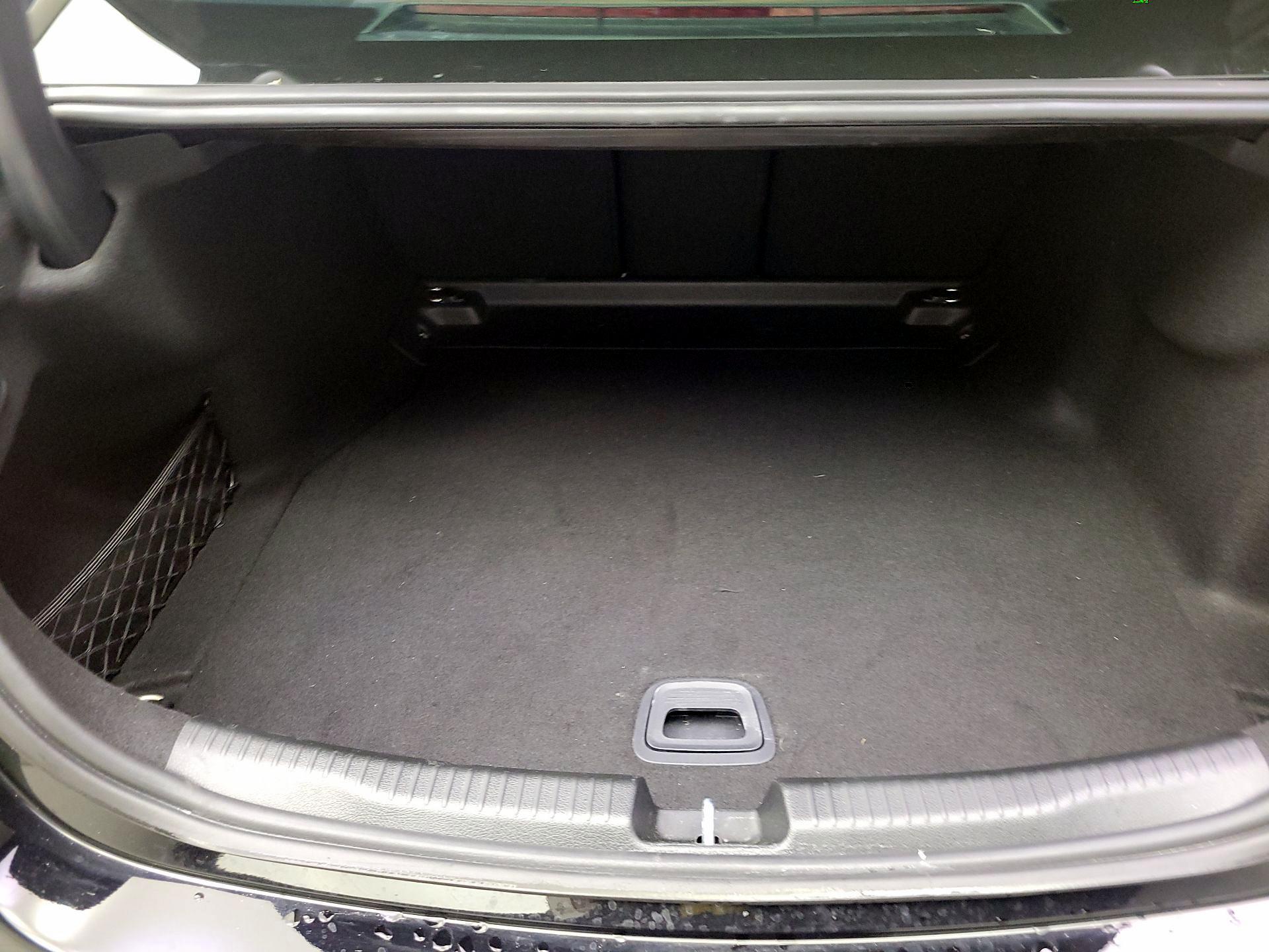 Thumbnail: 2024 Mercedes-Benz C-Class - 20