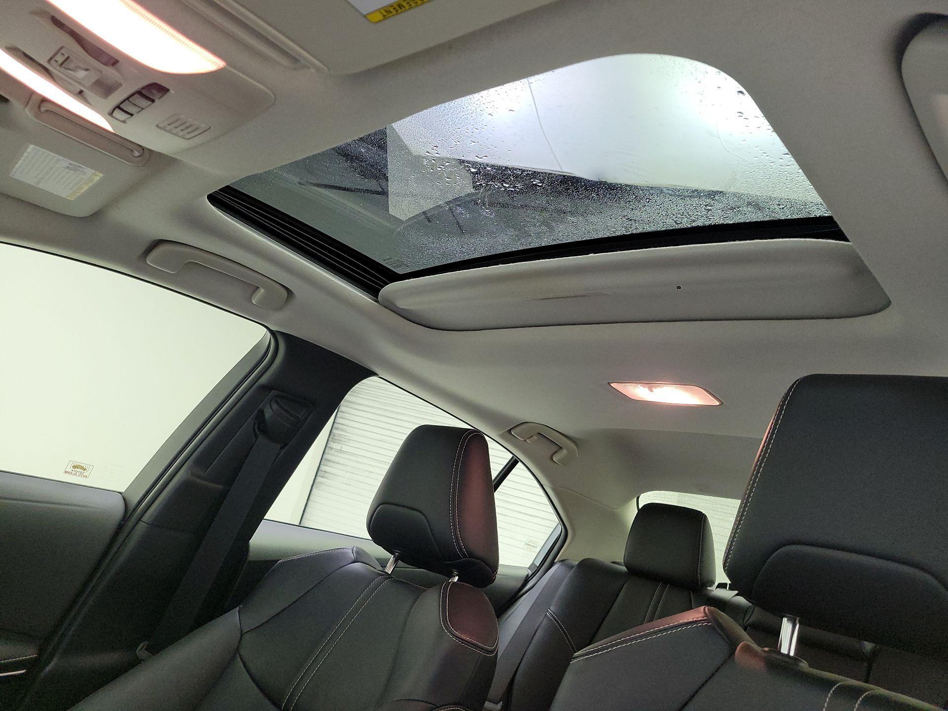 Thumbnail: 2020 Toyota Corolla - 18