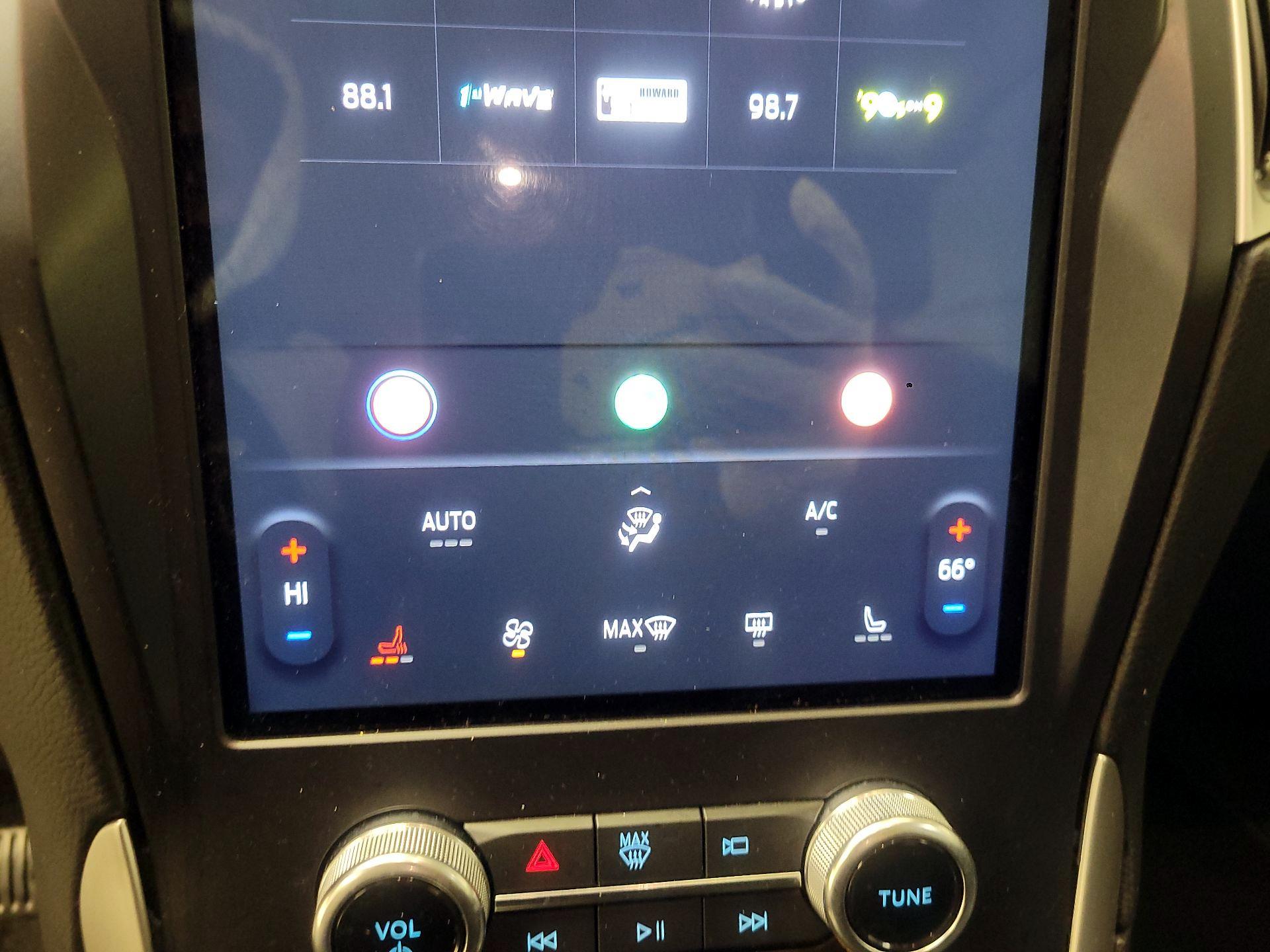 Thumbnail: 2024 Ford Edge - 16