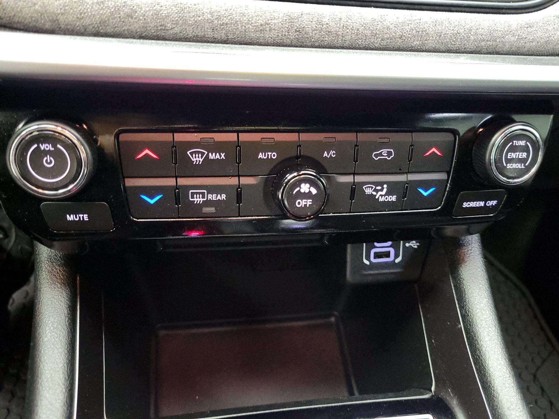 Thumbnail: 2023 Jeep Compass - 14