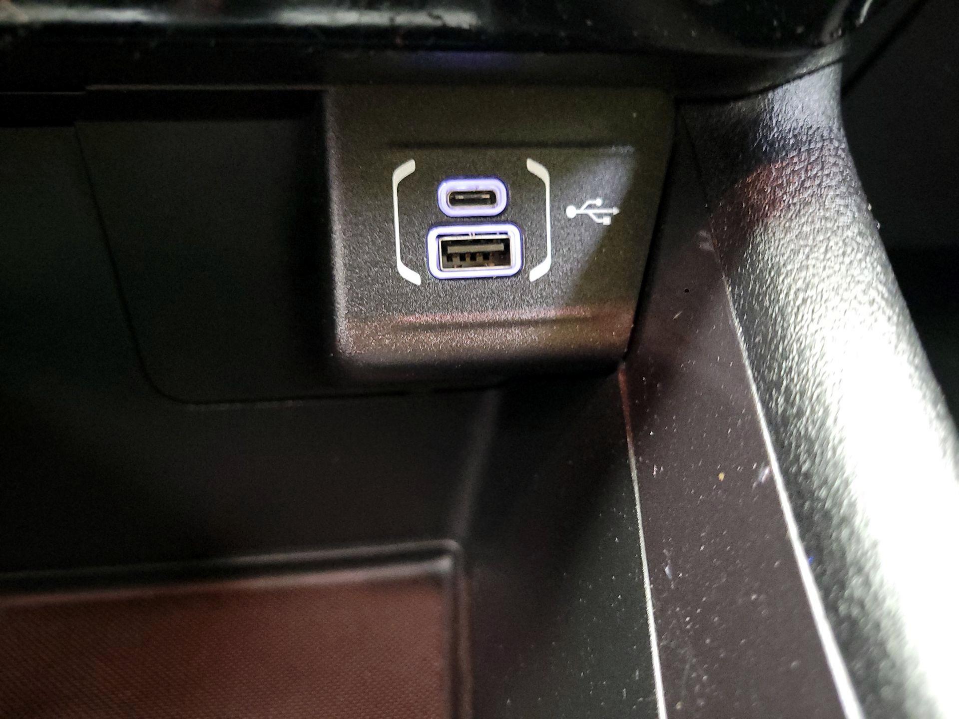 Thumbnail: 2023 Jeep Compass - 16